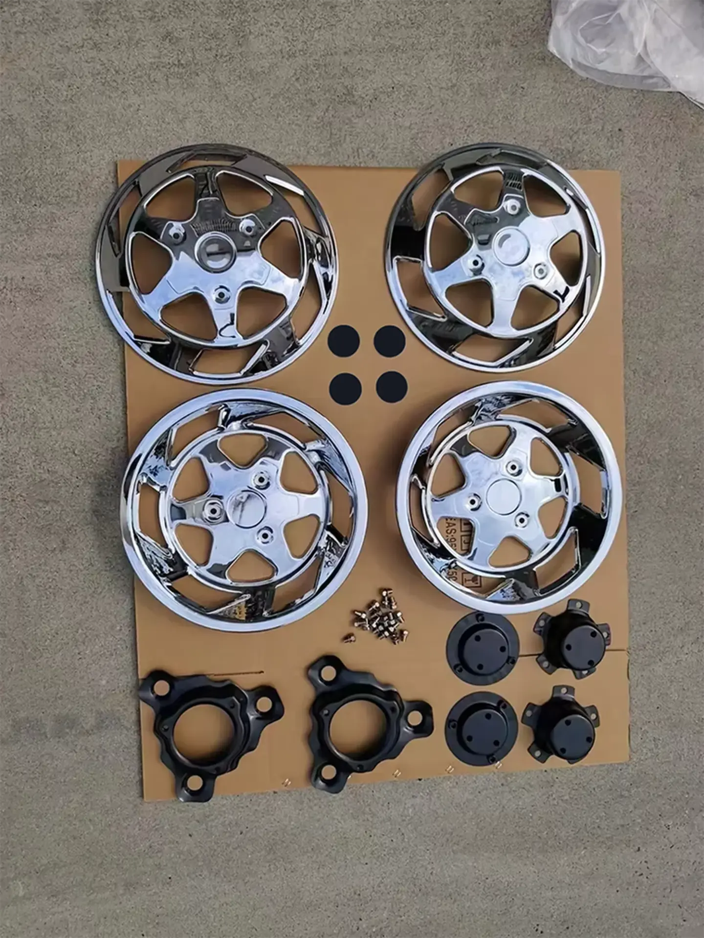 Chrome Stainless Steel / Metal Wheel Cover for Mitsubishi