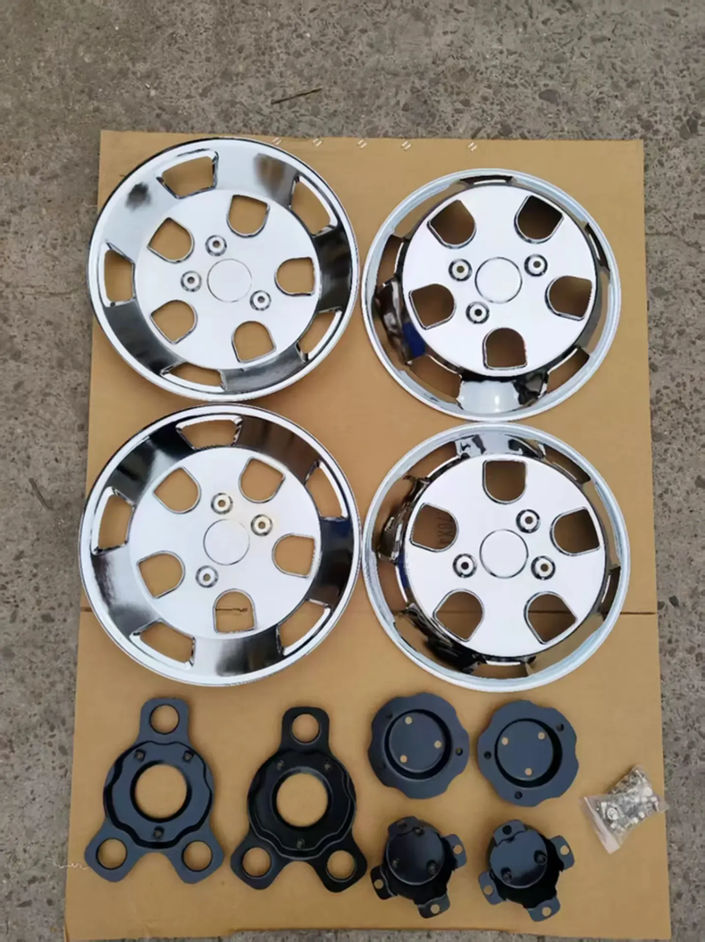 Chrome Stainless Steel / Metal Wheel Cover for Mitsubishi