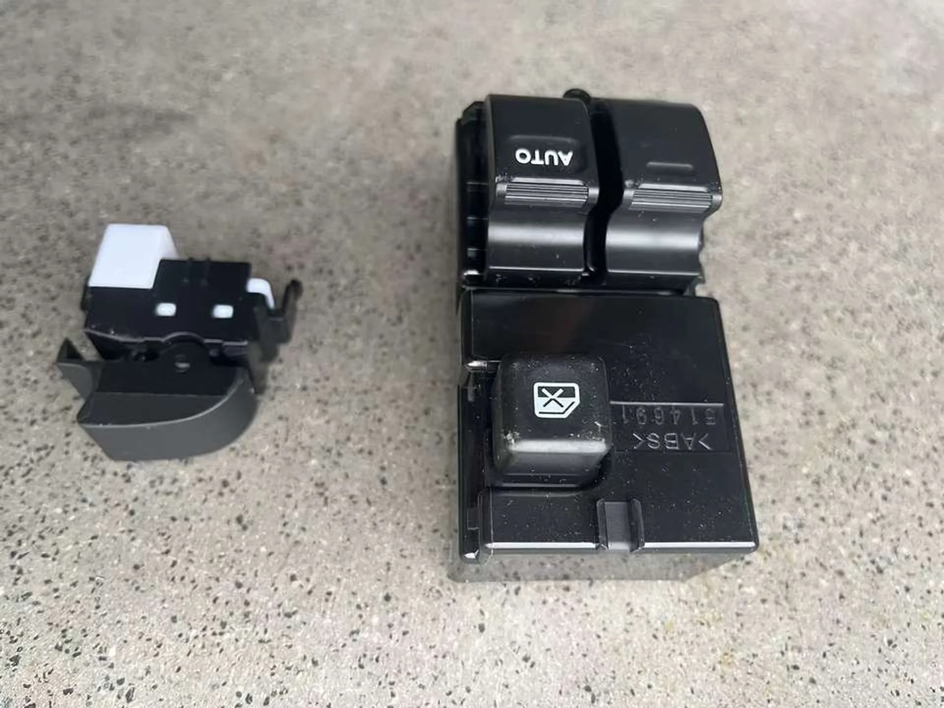 Black Plastic Dashboard / Switch for Hino Mega 500
