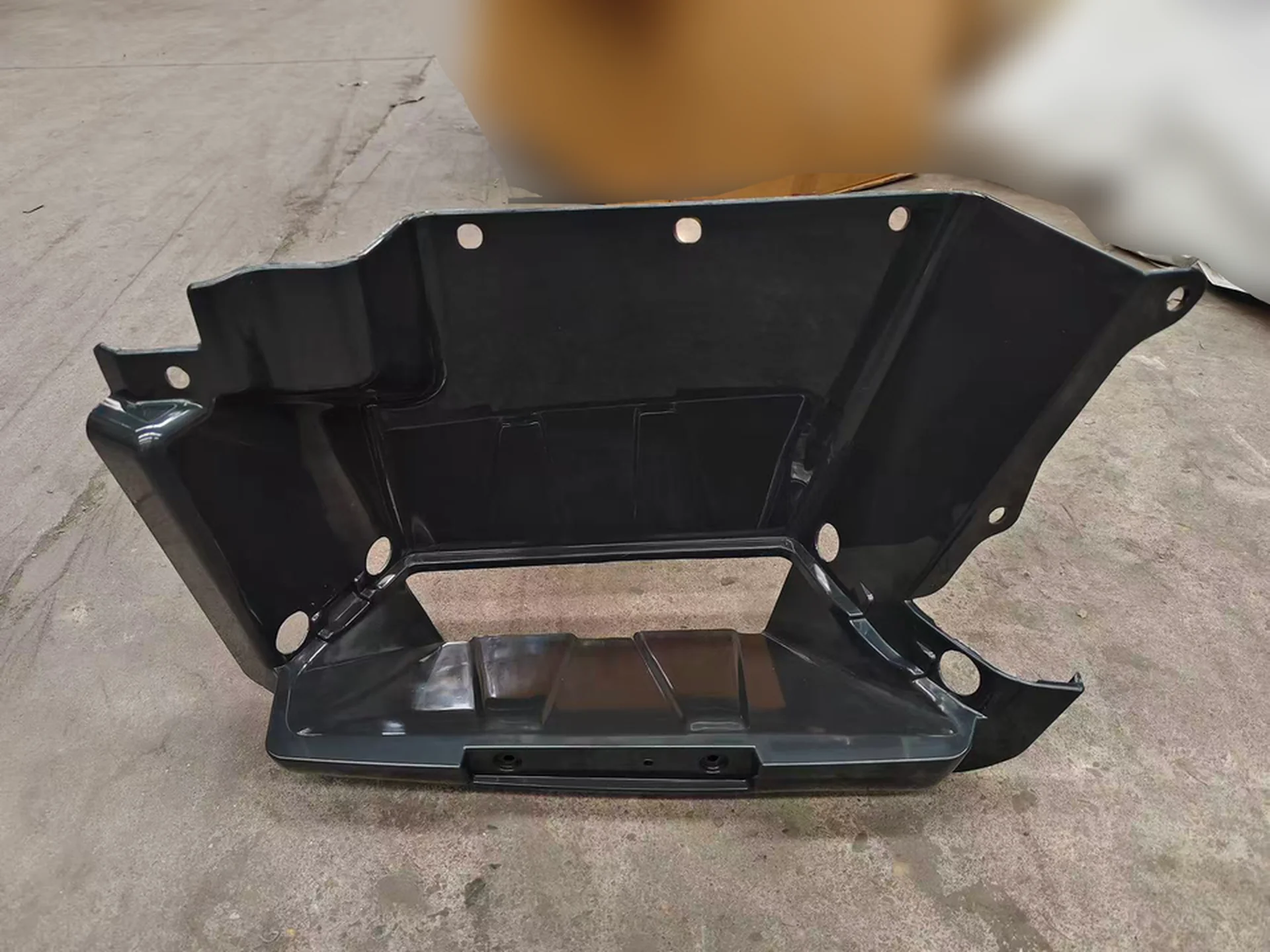 Black Plastic Step Panel for Mitsubishi FN627 / FM617