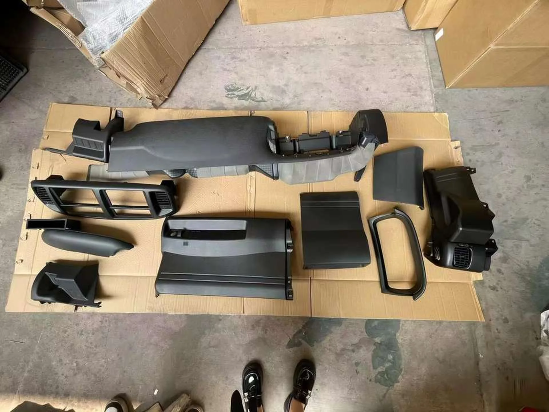 Black Plastic Dashboard / Switch for Hino Mega 500