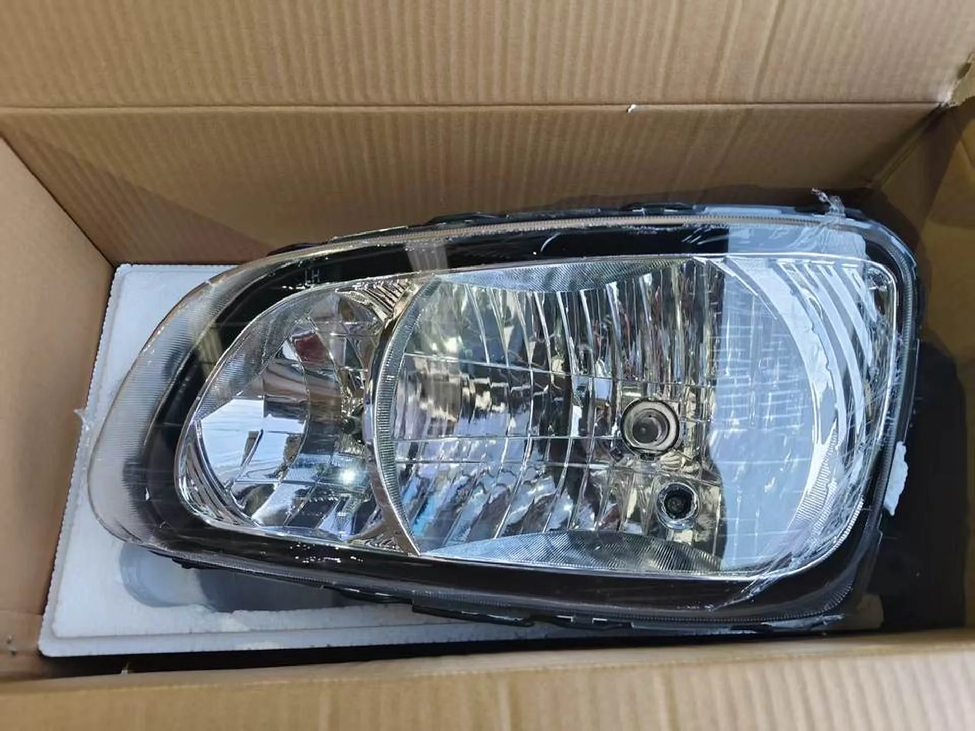 12V24V Plastic Head Lamp for Hino Mega 700