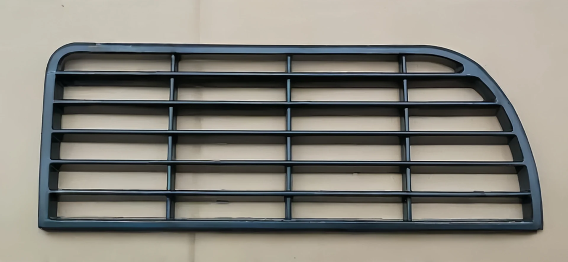 31.5*12CM Chrome / Black Plastic Bumper for Hino Profia