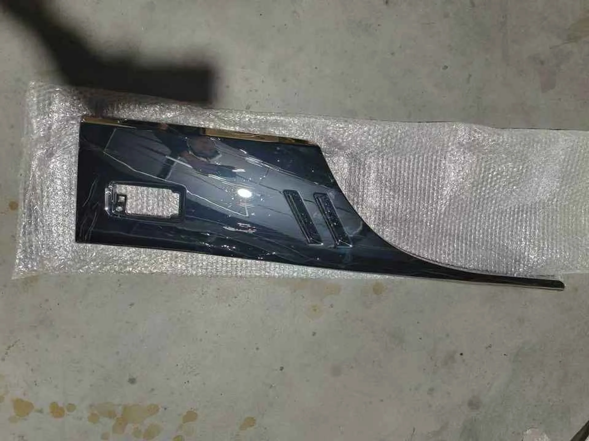 101.5*42.5CM Chrome / Black Plastic Door / Window Trim for Hino FM3M / FM2K