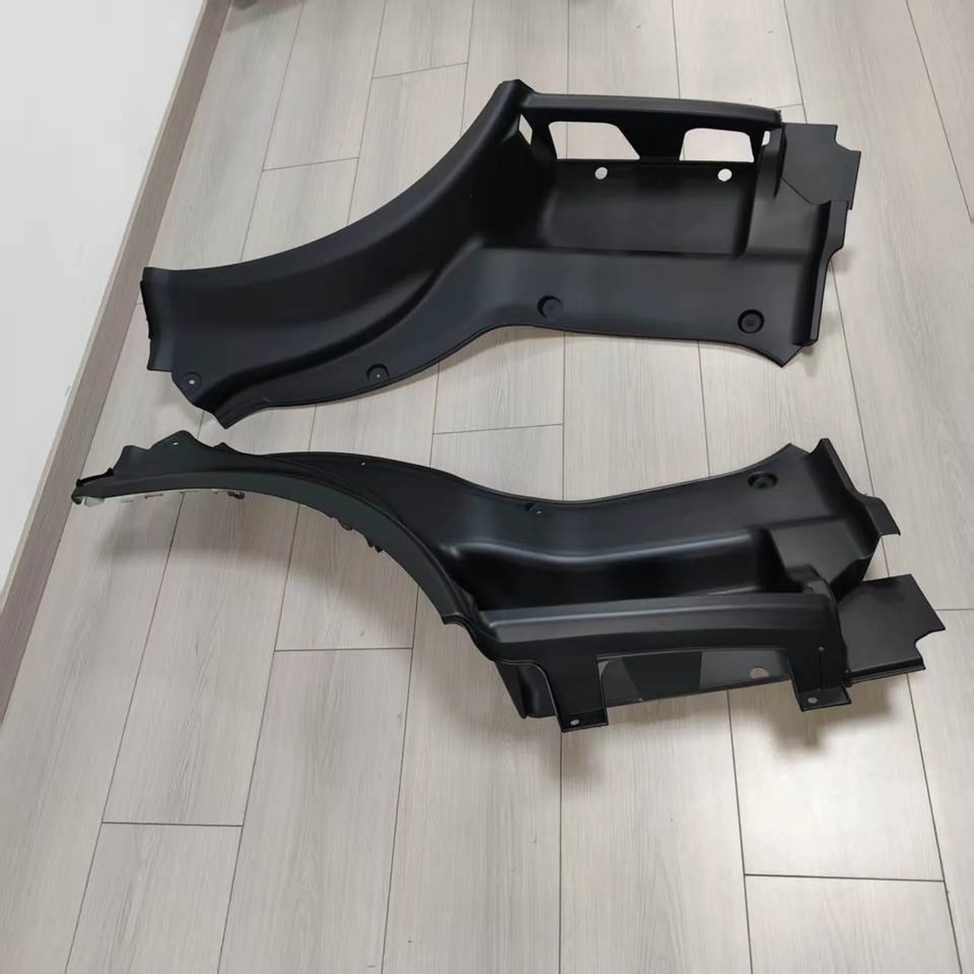 Black Plastic Step Panel for Hino New Mega 700