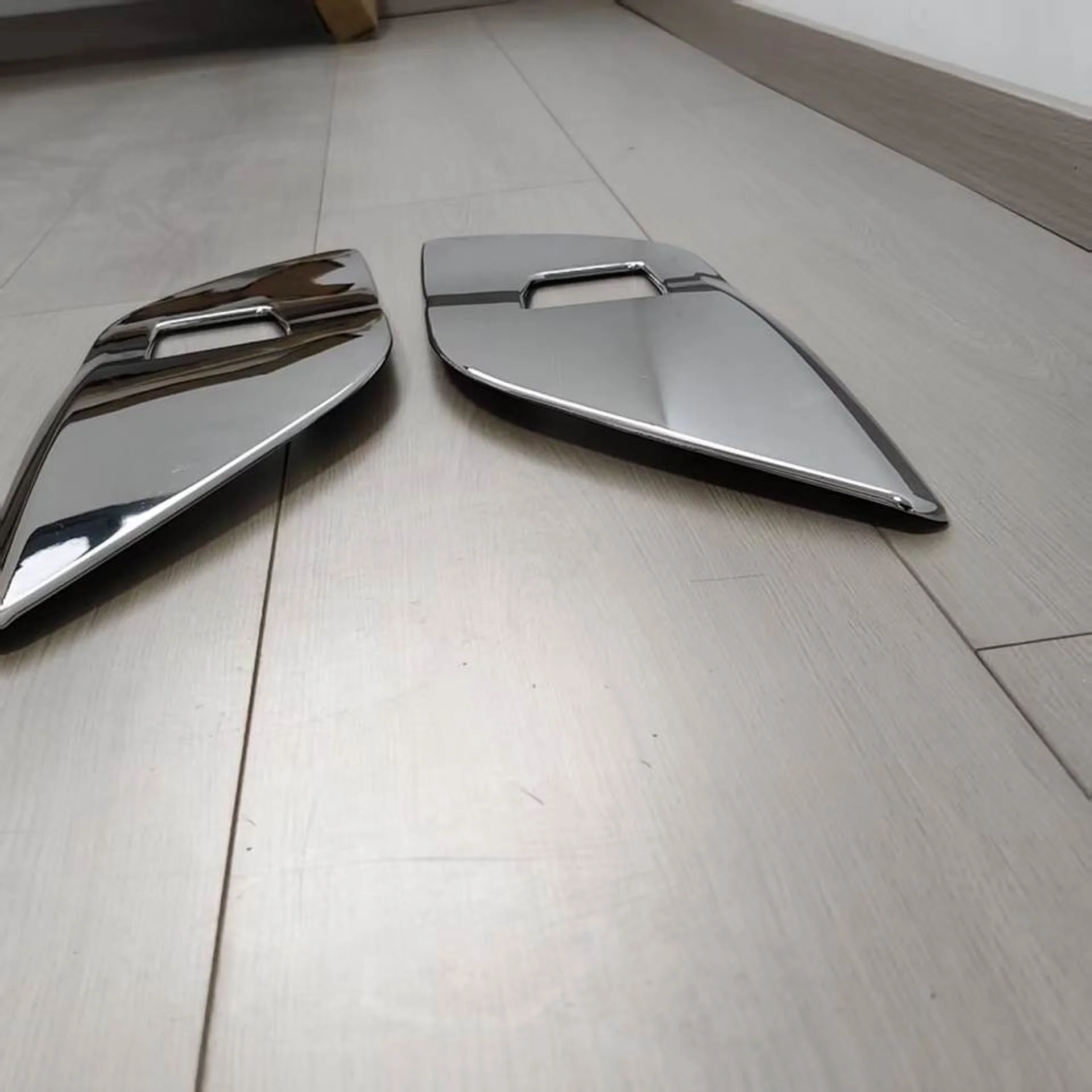 Chrome Plastic Side Marker Lamp for Hino New Mega 700