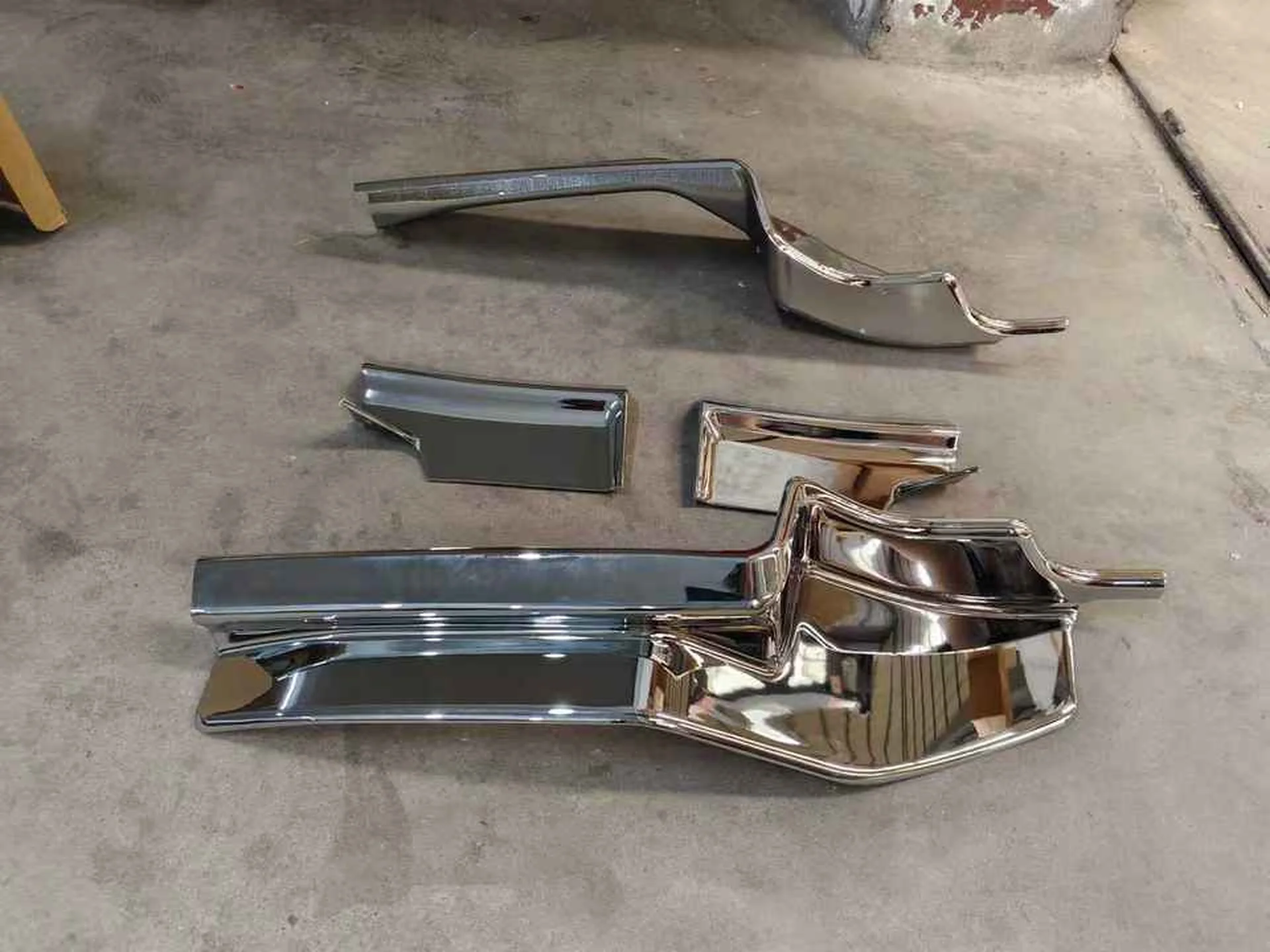 Chrome Plastic Bumper for Hino New Mega 700