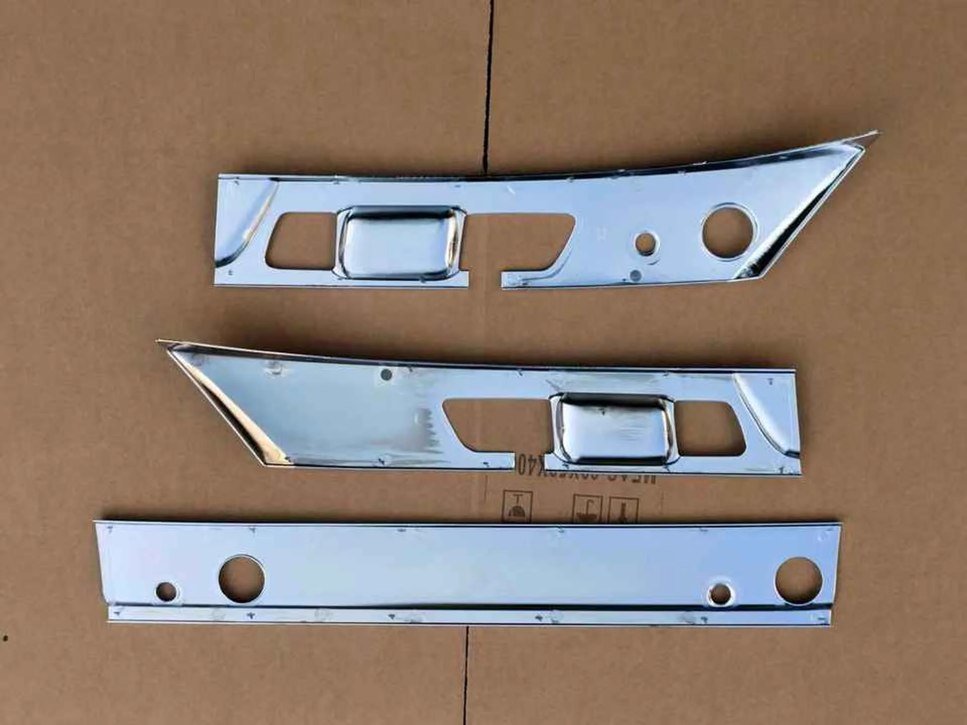 Chrome Plastic Wiper Panel / Arm for Hino New Mega 700