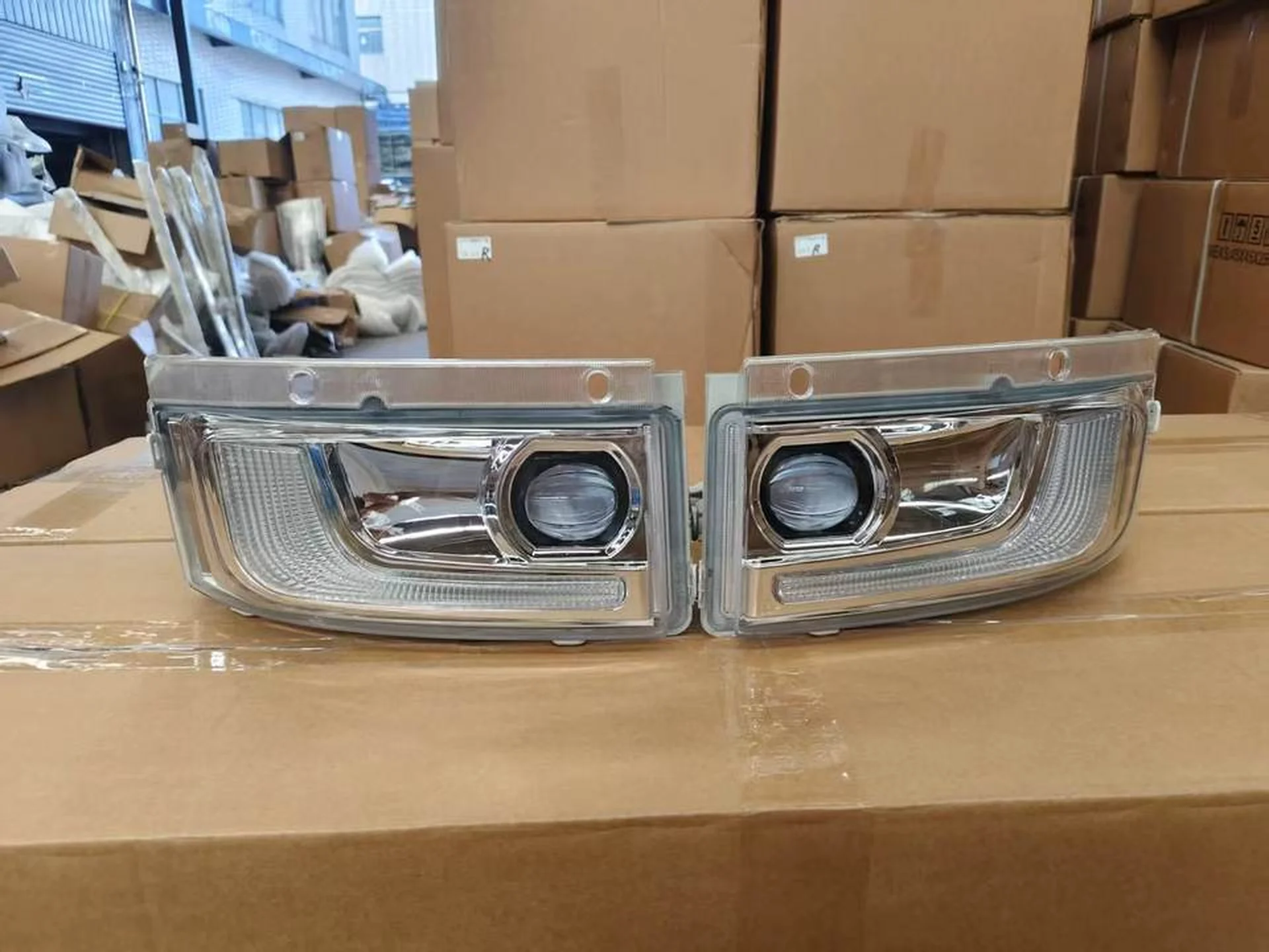 Plastic Fog Lamp for Isuzu Giga 2017