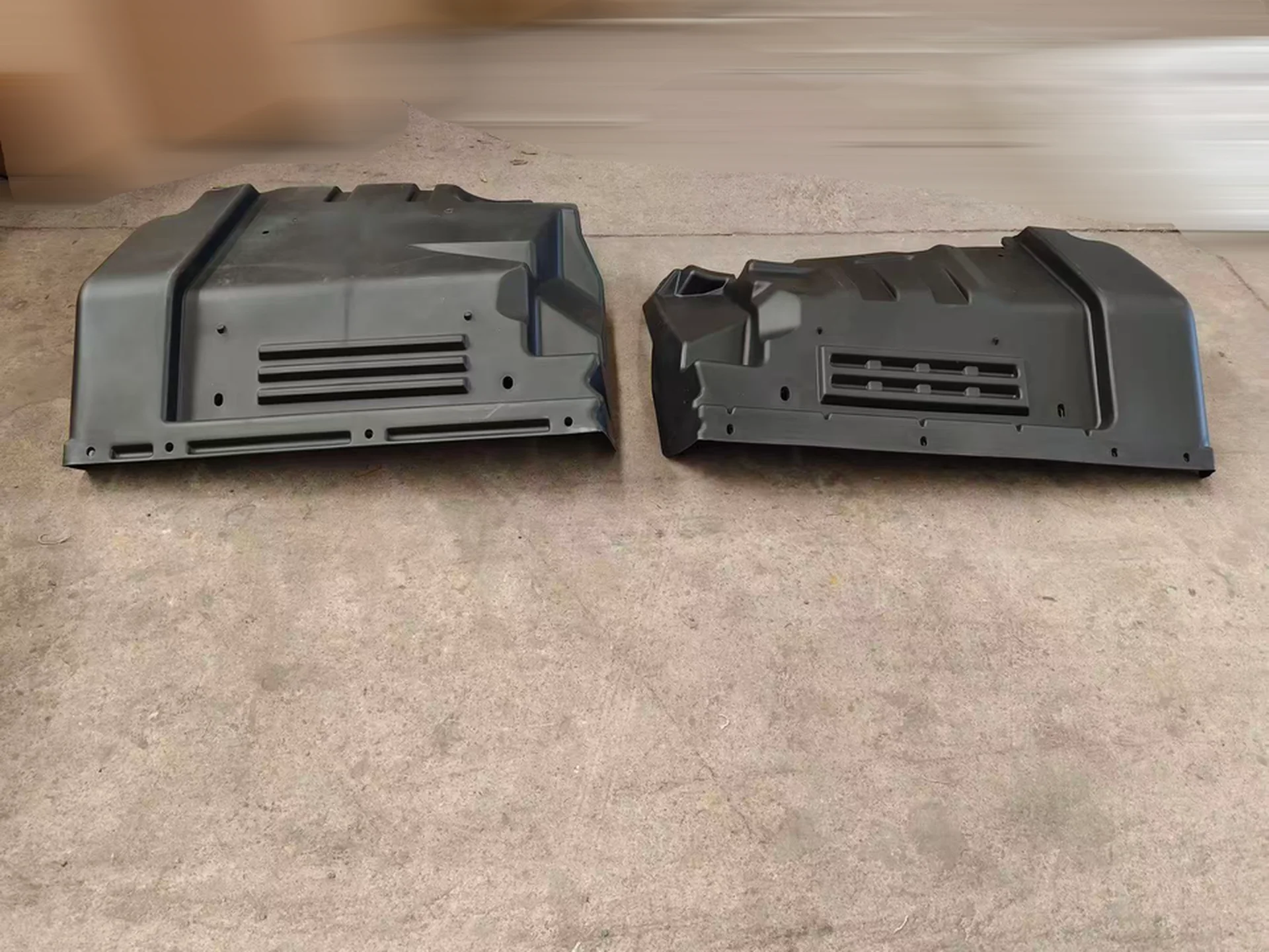 Black Plastic Fender / Mud Flap for Isuzu Deca 360