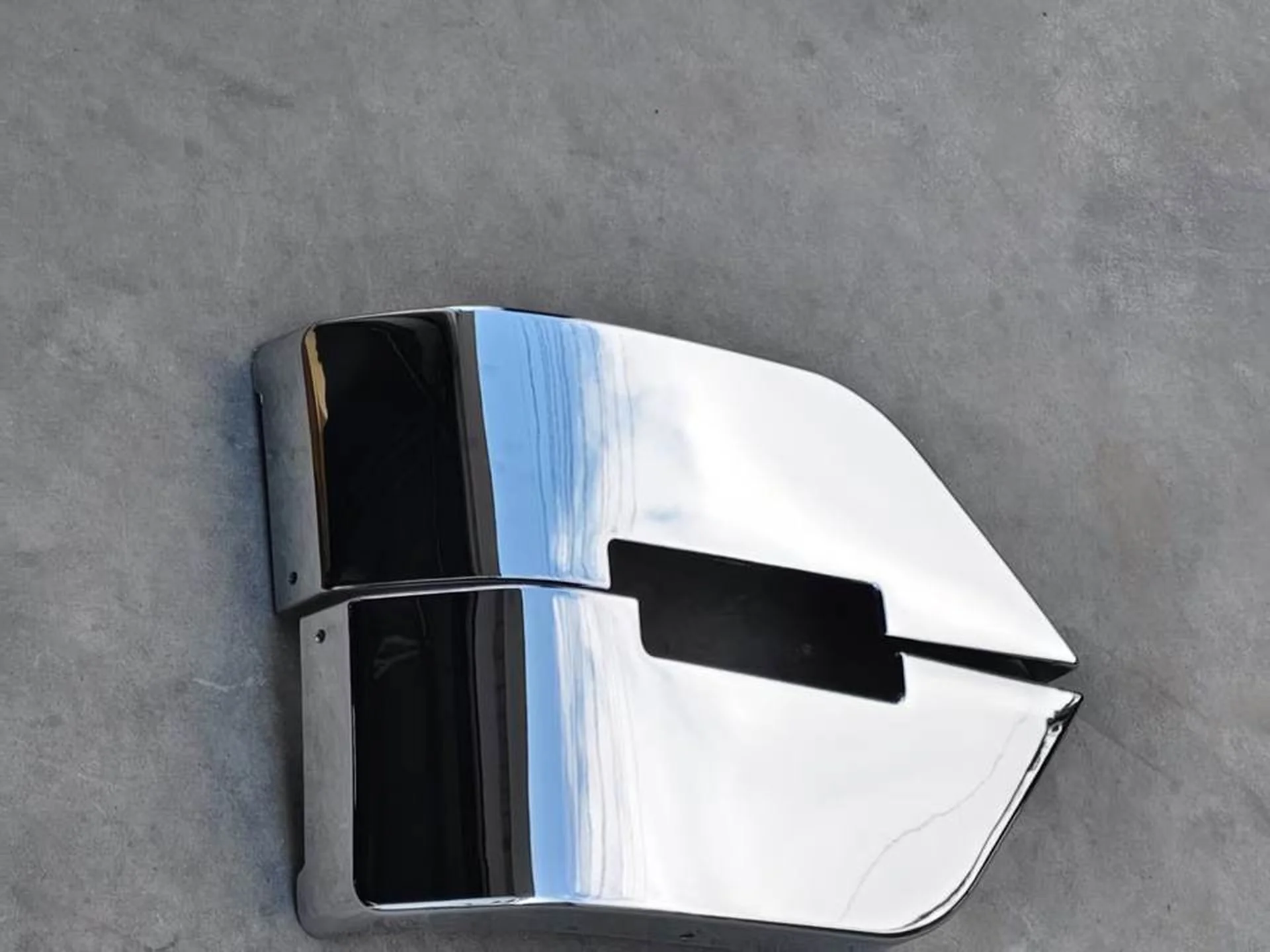 Chrome Plastic Step Panel for Isuzu Forward / FRR