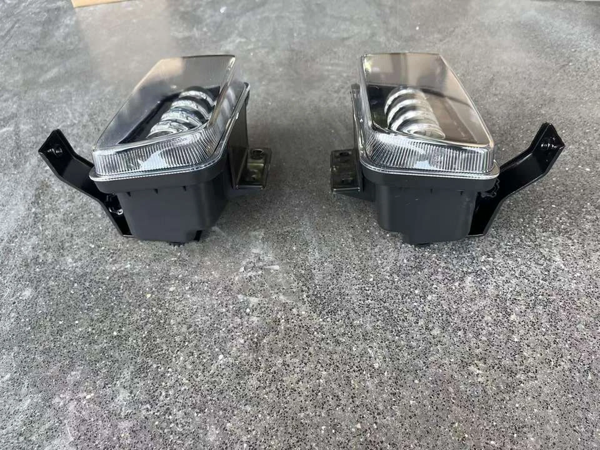 19*9CM Chrome Plastic Fog Lamp for Isuzu NPR 700P
