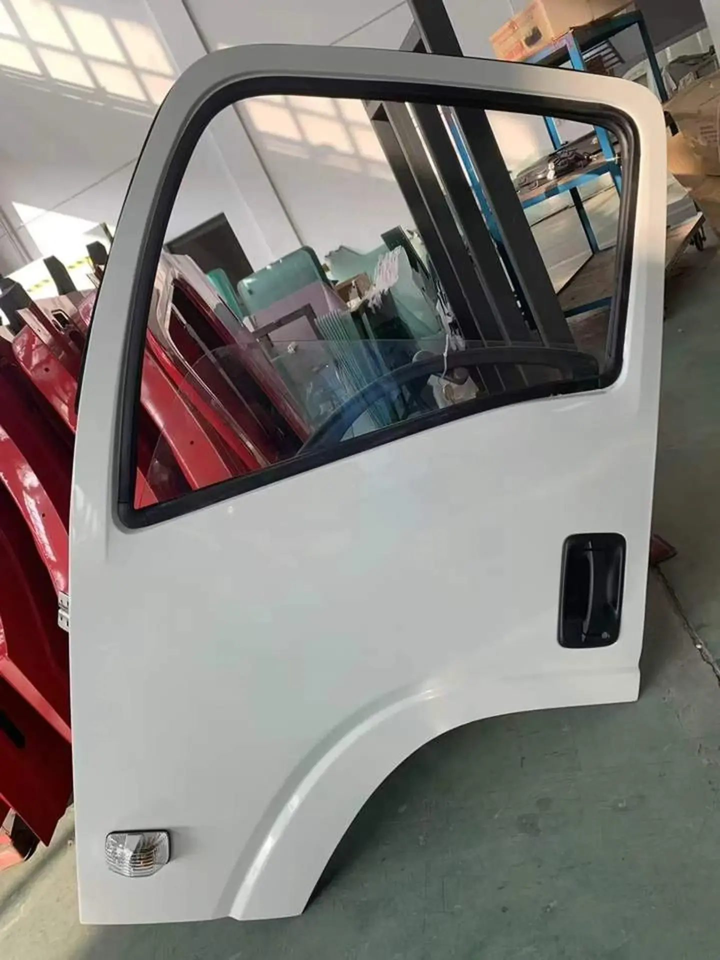 Black / White Metal Door for Isuzu NPR 700P