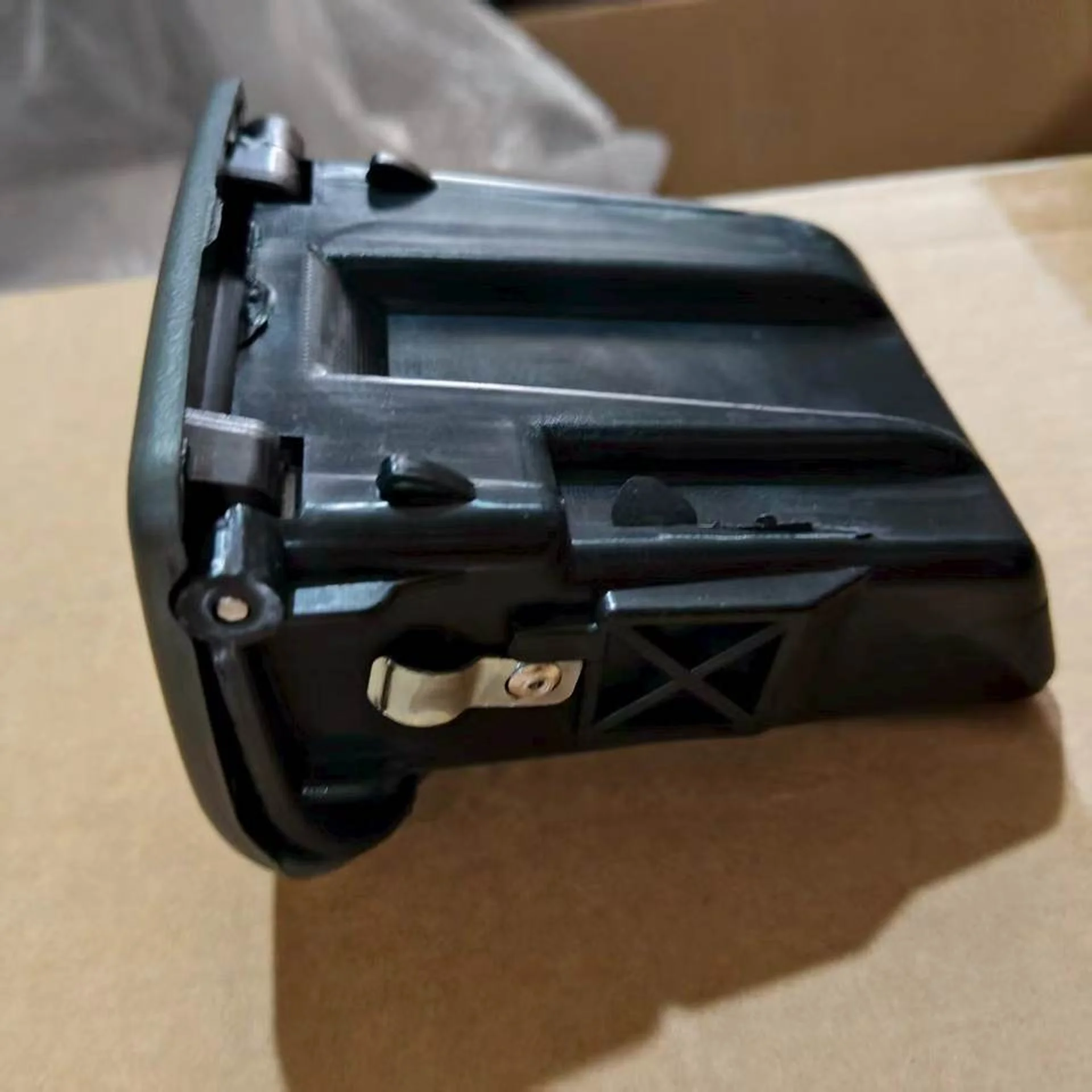 Black Plastic Ashtray for Isuzu NPR 700P