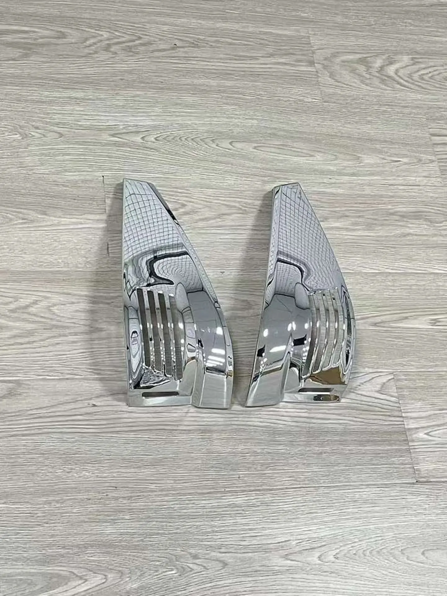 Chrome Plastic Head Lamp for Isuzu NQR 600P