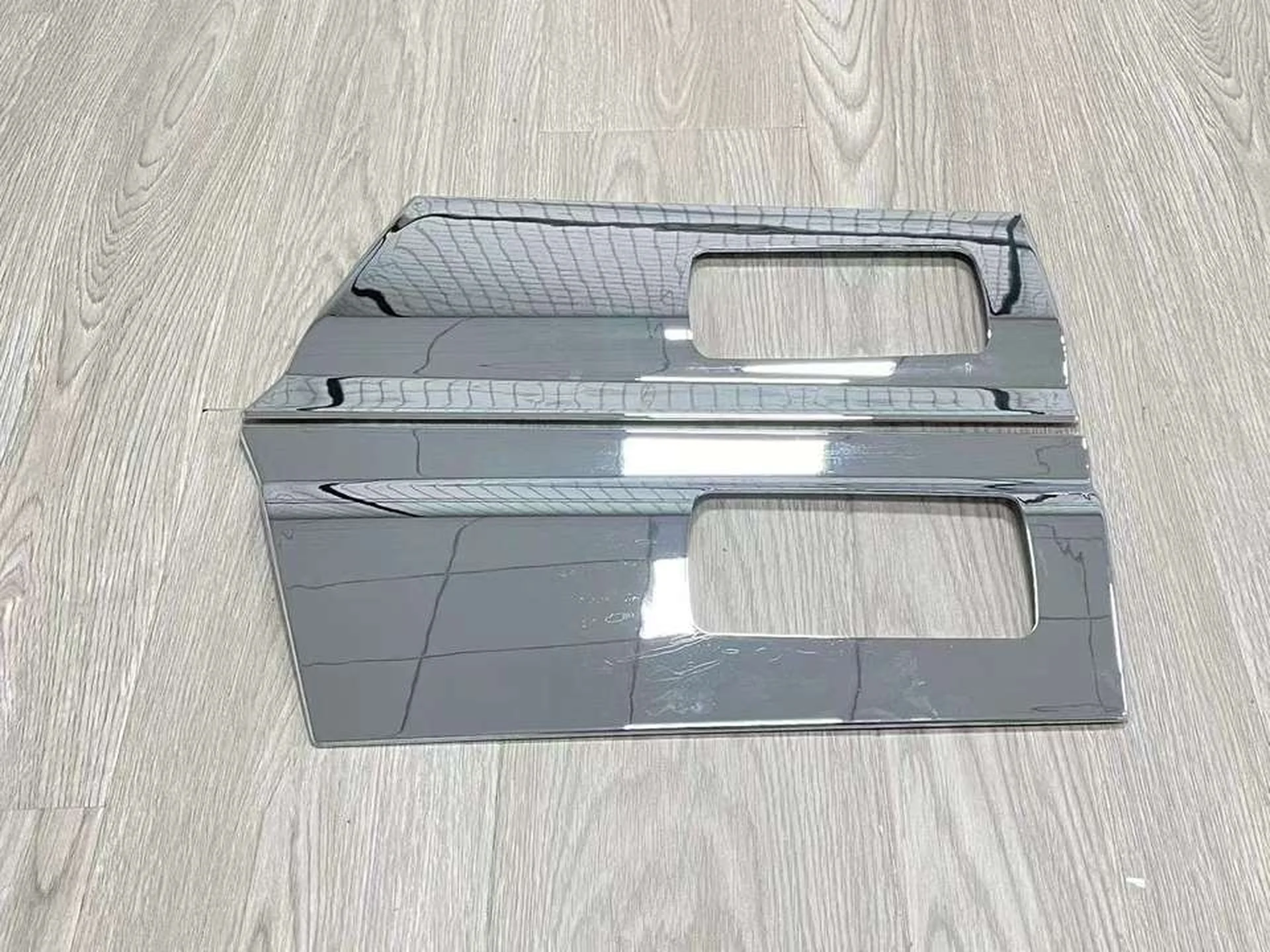 Chrome Plastic Door / Window Trim for Isuzu NQR 600P