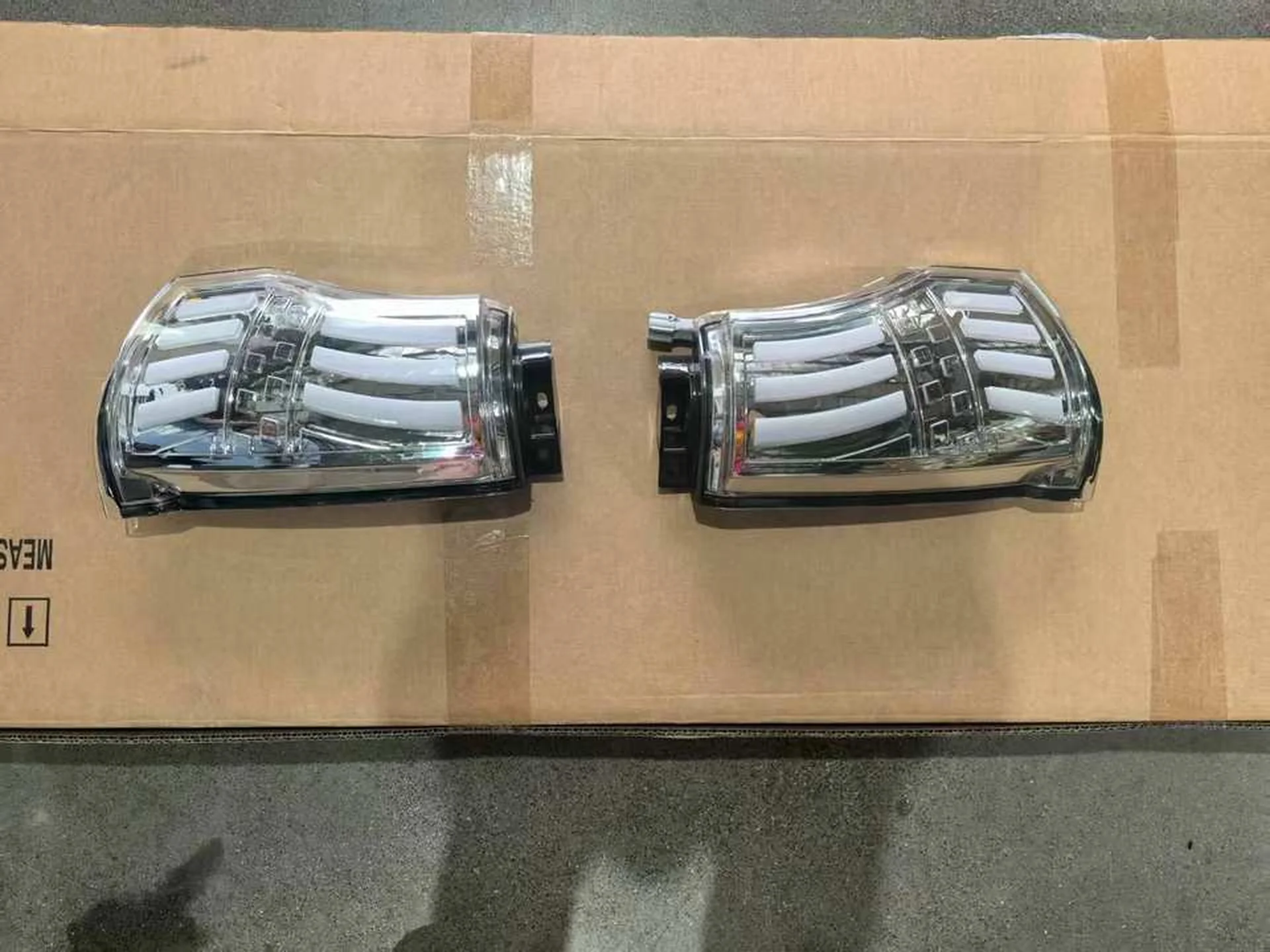 Plastic Corner Lamp for Isuzu NQR 600P