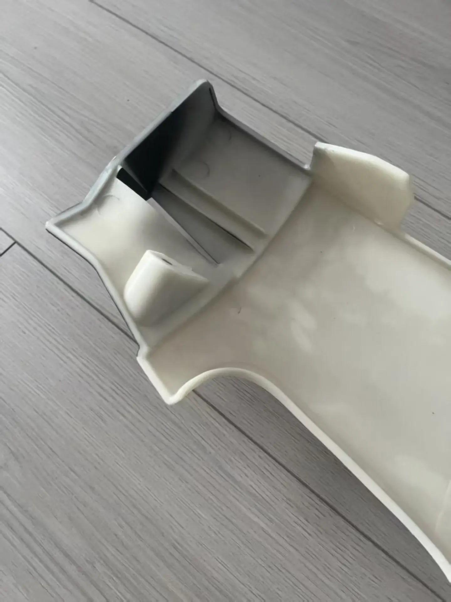 80CM Black / White Plastic Corner Panel for Isuzu Deca 270/320