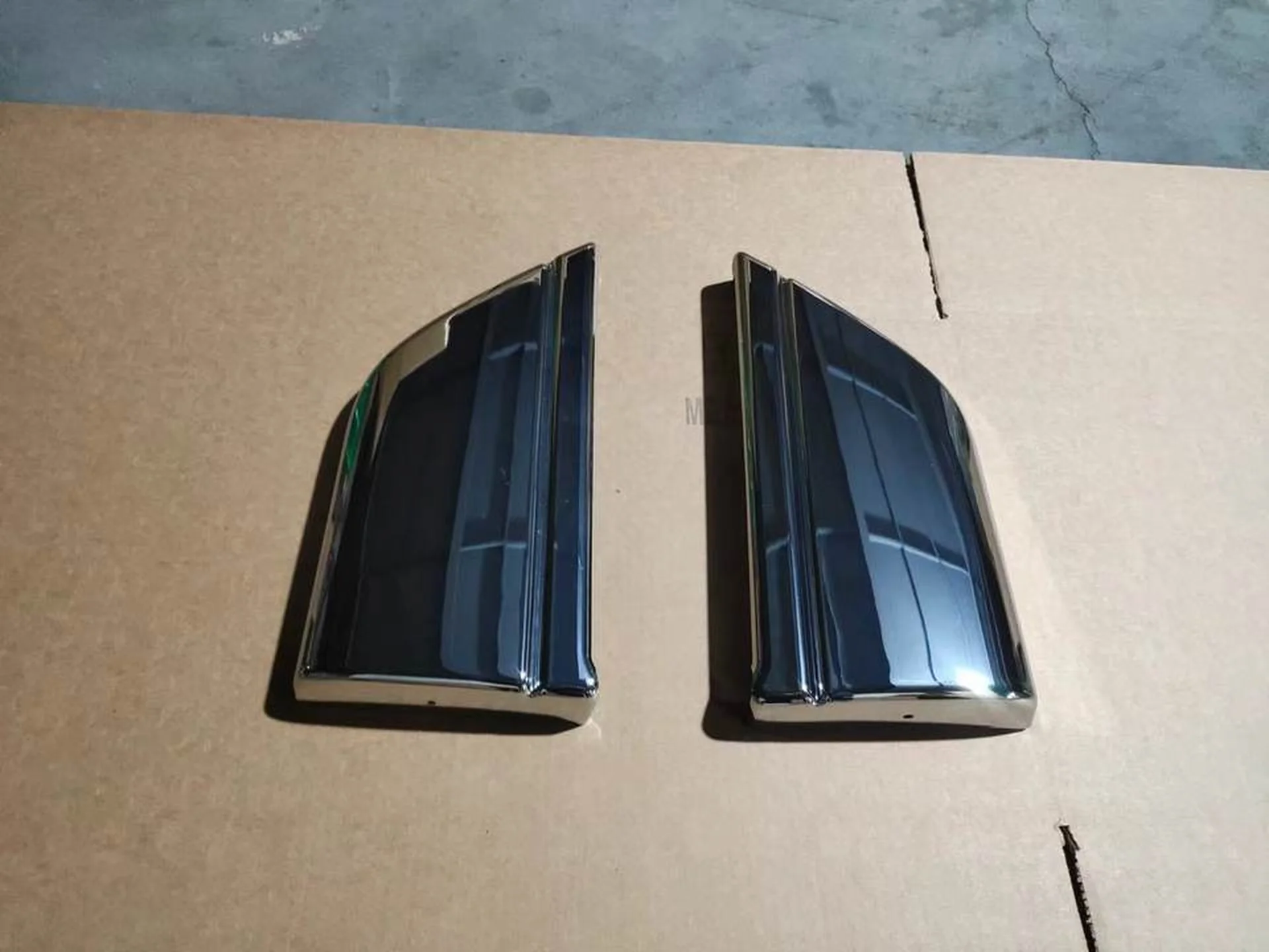 Chrome Plastic Step Panel for Isuzu Deca 270/320