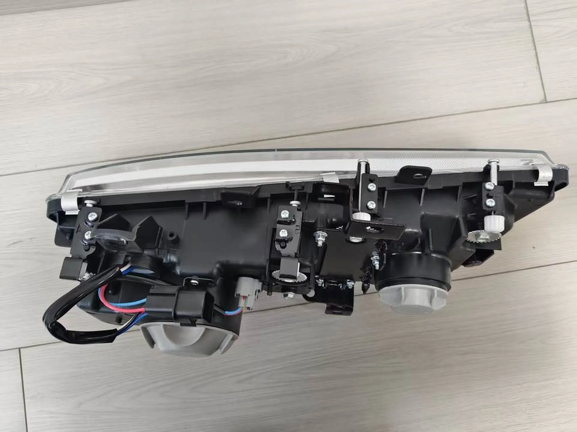 Plastic Head Lamp for Mitsubishi FN628 / FM618