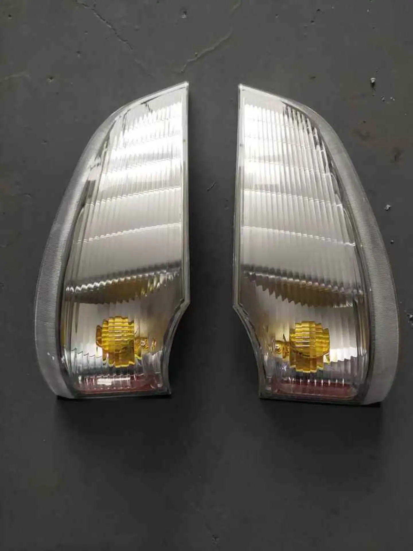 45CM Plastic Corner Lamp for Mitsubishi Canter 2007