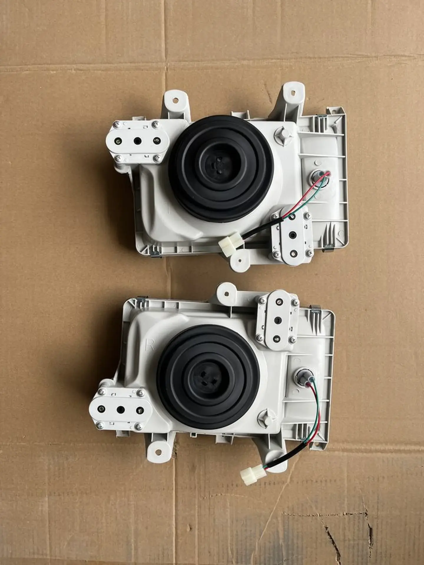 12V24V Plastic Head Lamp for Mitsubishi