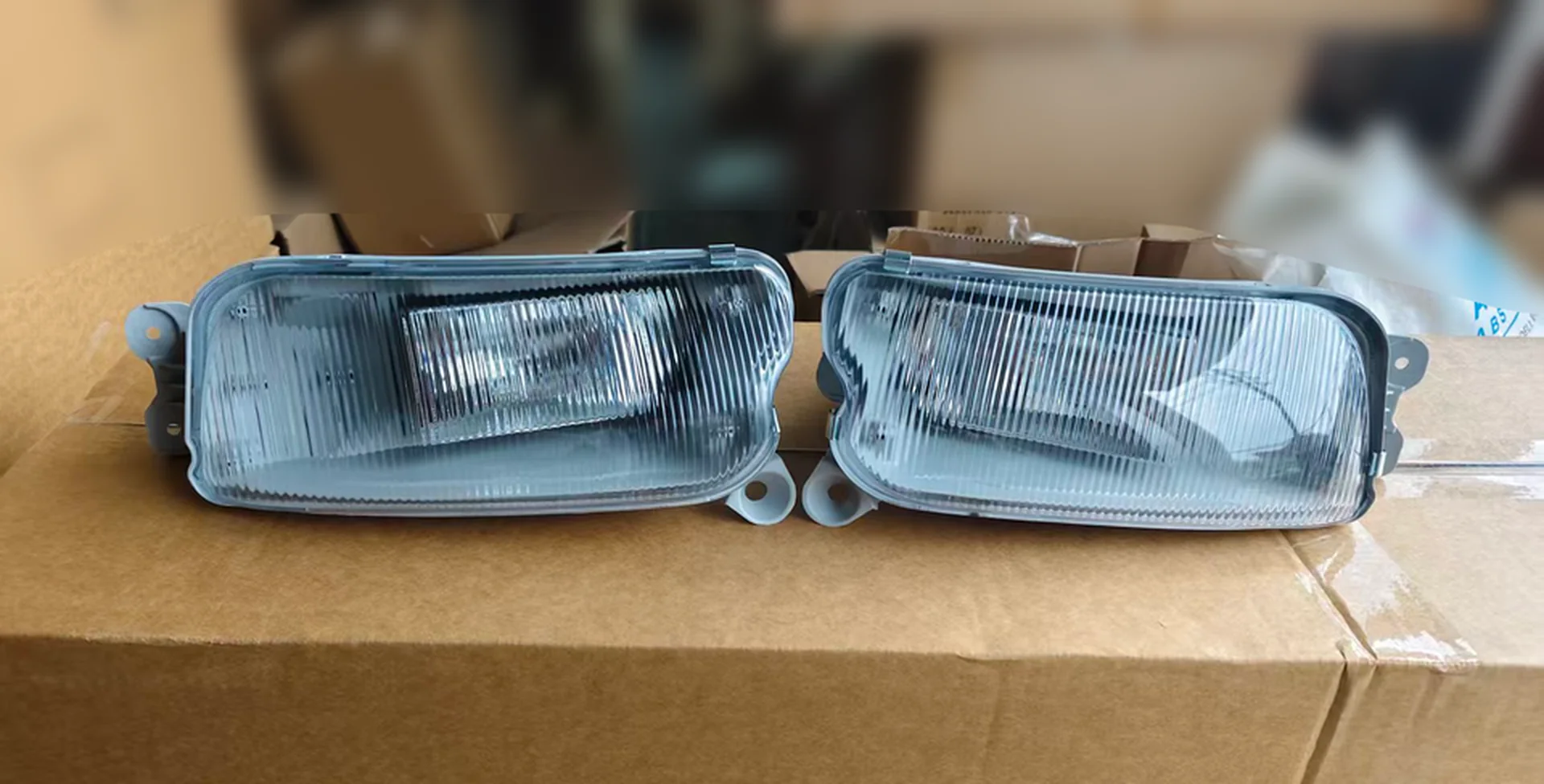 28*13CM Plastic Fog Lamp for Mitsubishi Fuso F420