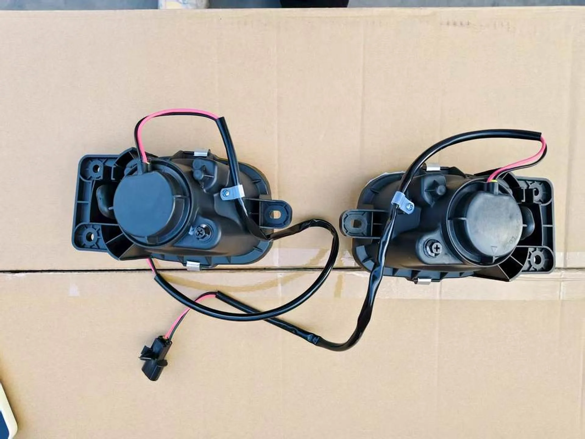 5CM Plastic Fog Lamp for Mitsubishi FN627 / FM617