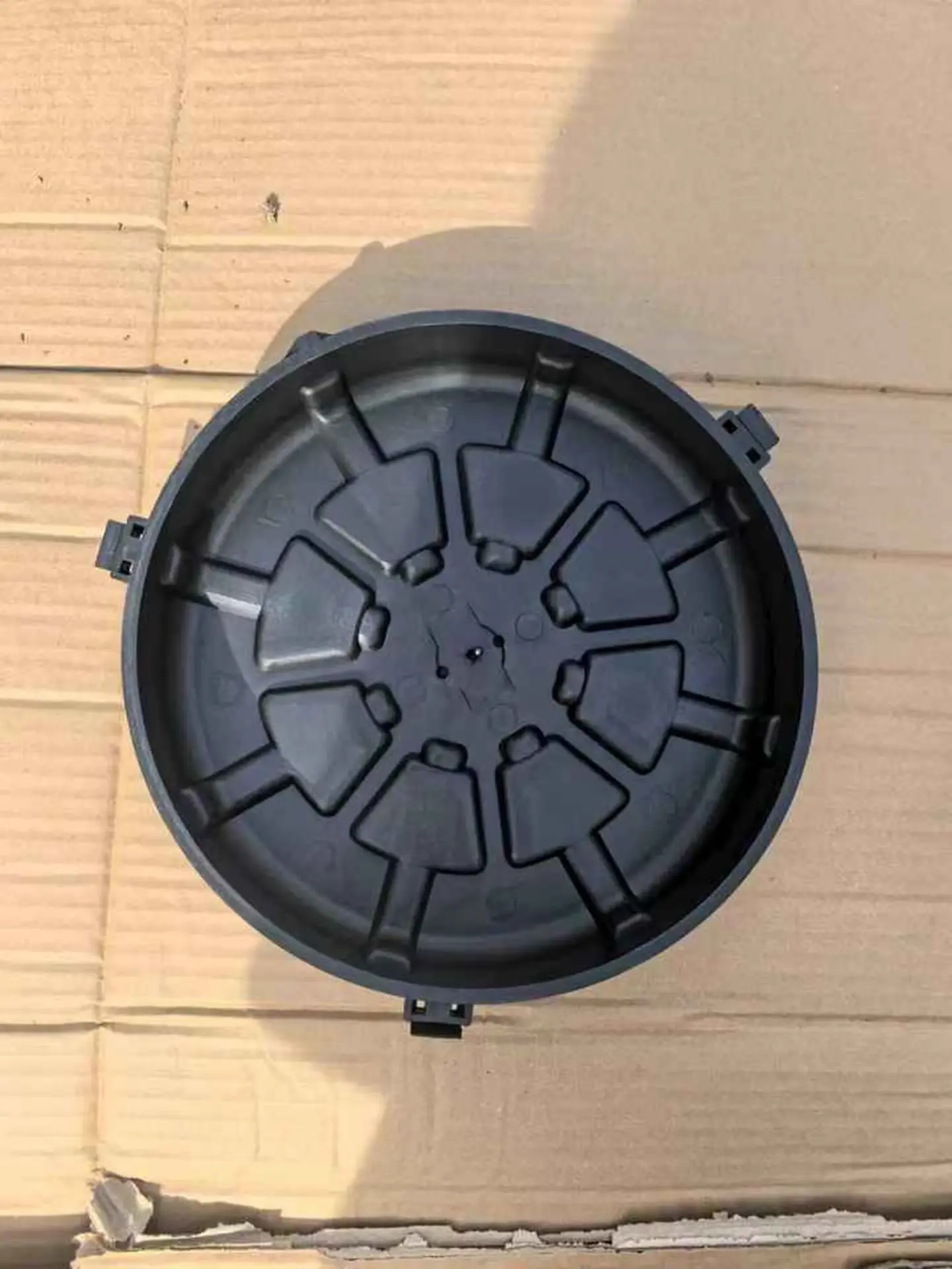 23*7.5CM Black Plastic Air Filter Cover for Mitsubishi Canter 2007