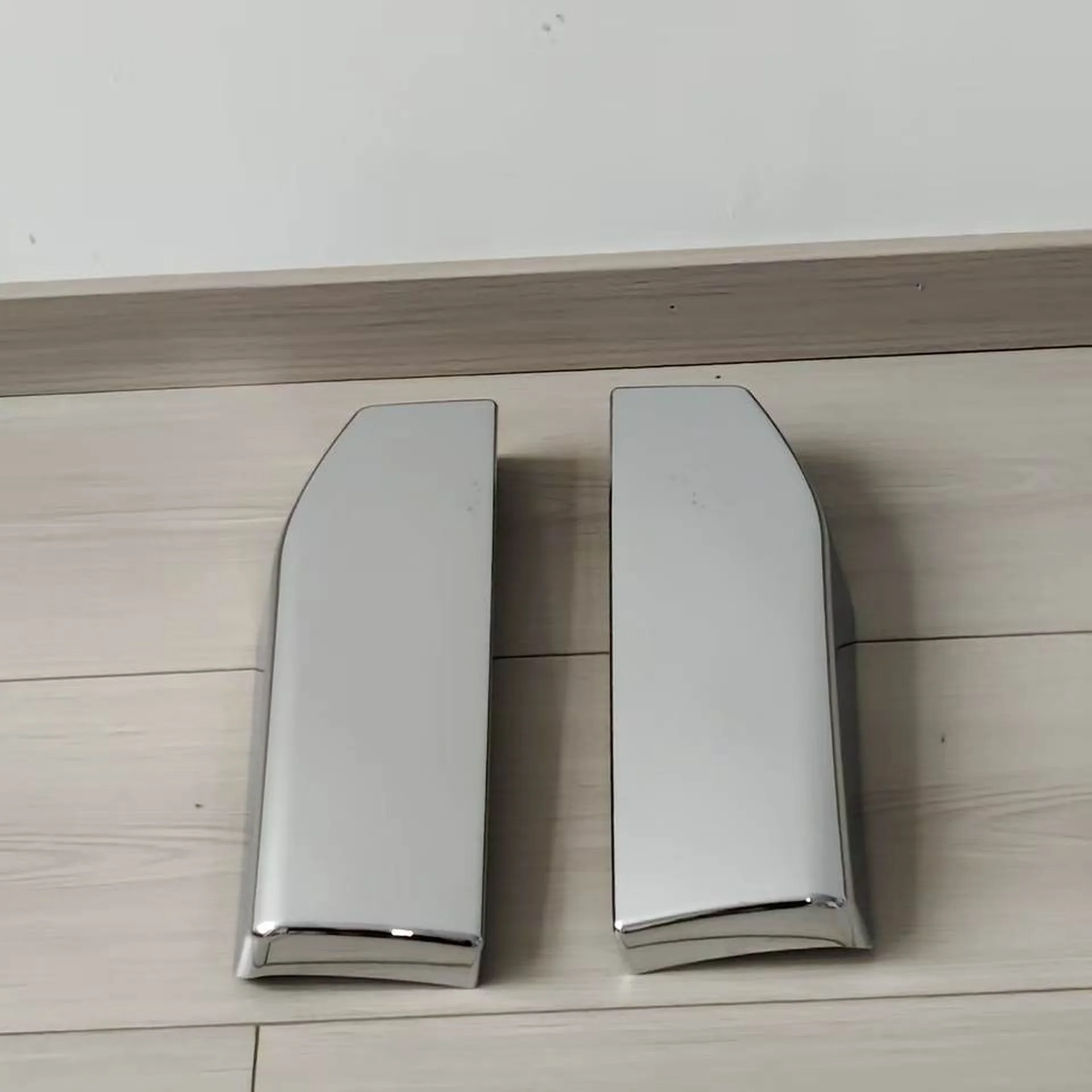 Chrome Plastic Step Panel for Mitsubishi Canter 2007