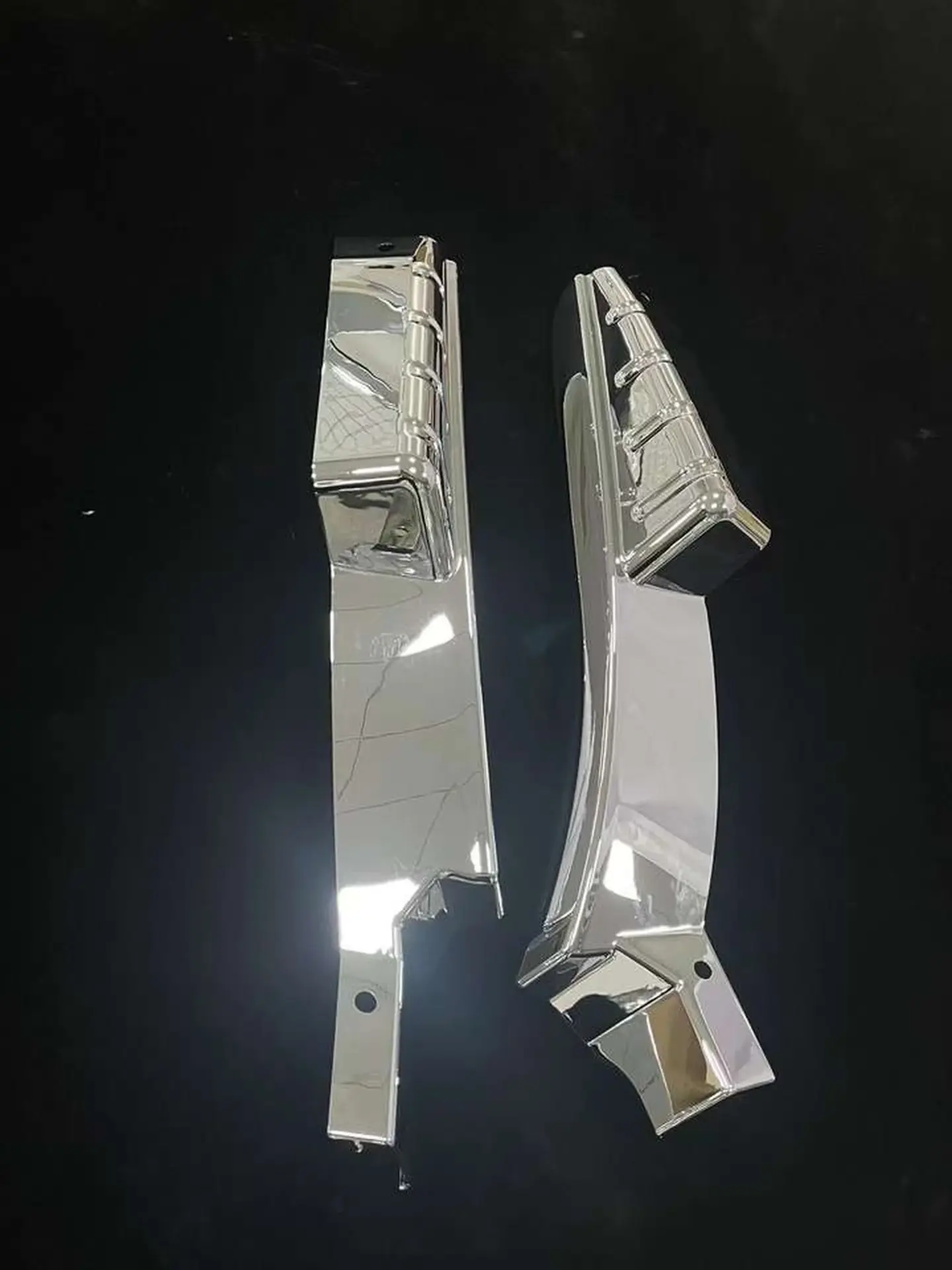 Chrome Plastic Fender / Mud Flap for Mitsubishi Canter 2010