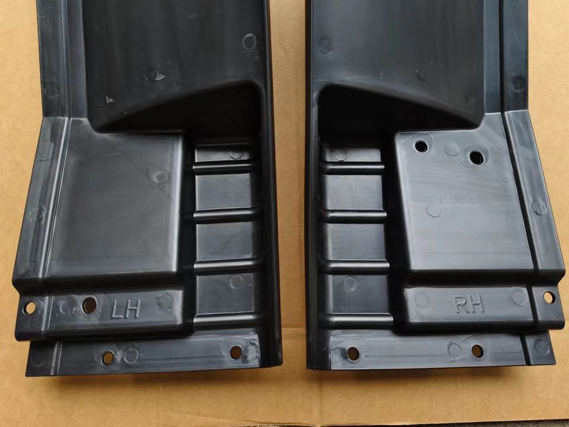 23*61CM Black Plastic Fender / Mud Flap for Mitsubishi Canter 2010