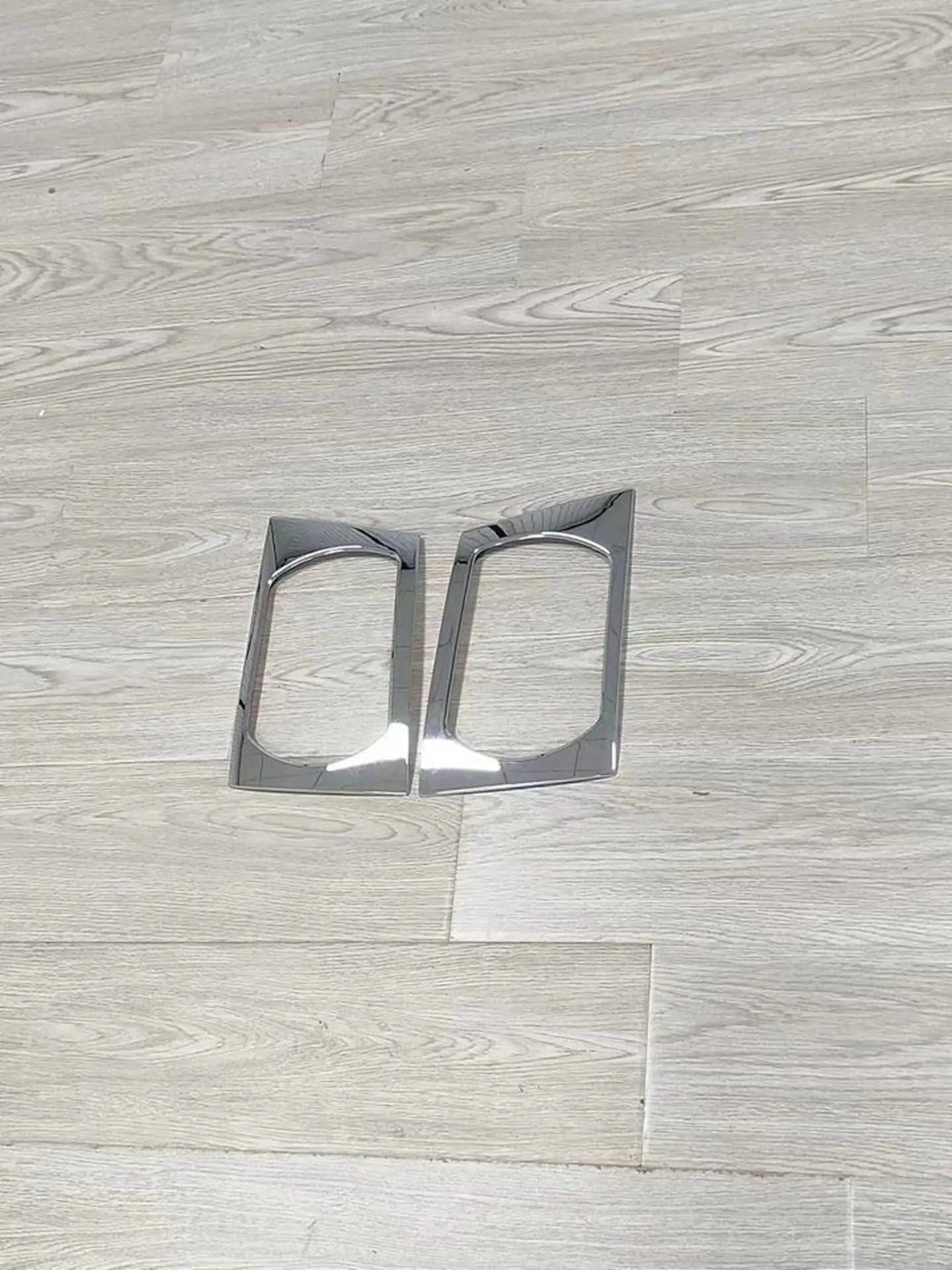 Chrome Plastic Head Lamp for Mitsubishi Canter 2010