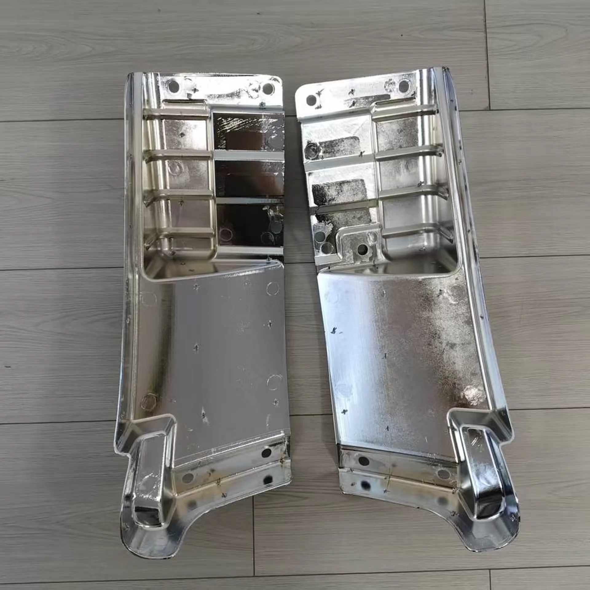 Chrome Plastic Fender / Mud Flap for Mitsubishi Fuso 2020