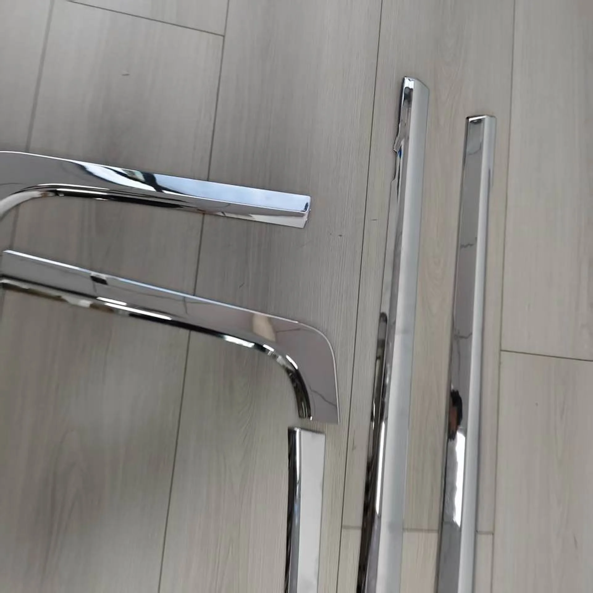 Chrome Plastic Door / Window Trim for Nissan UD / Quon