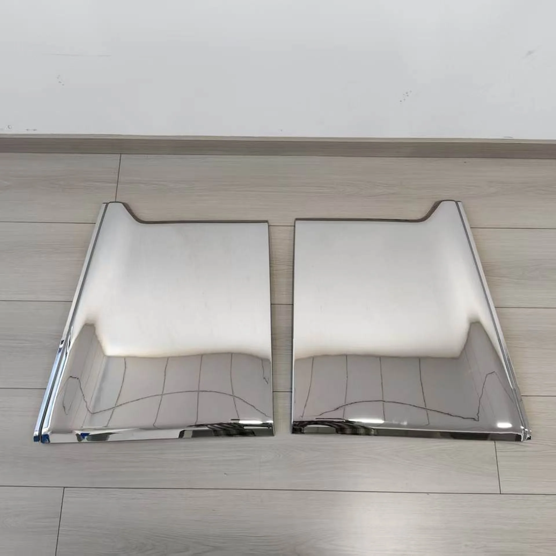 Chrome Plastic Front Panel / Garnish for Nissan UD Generic