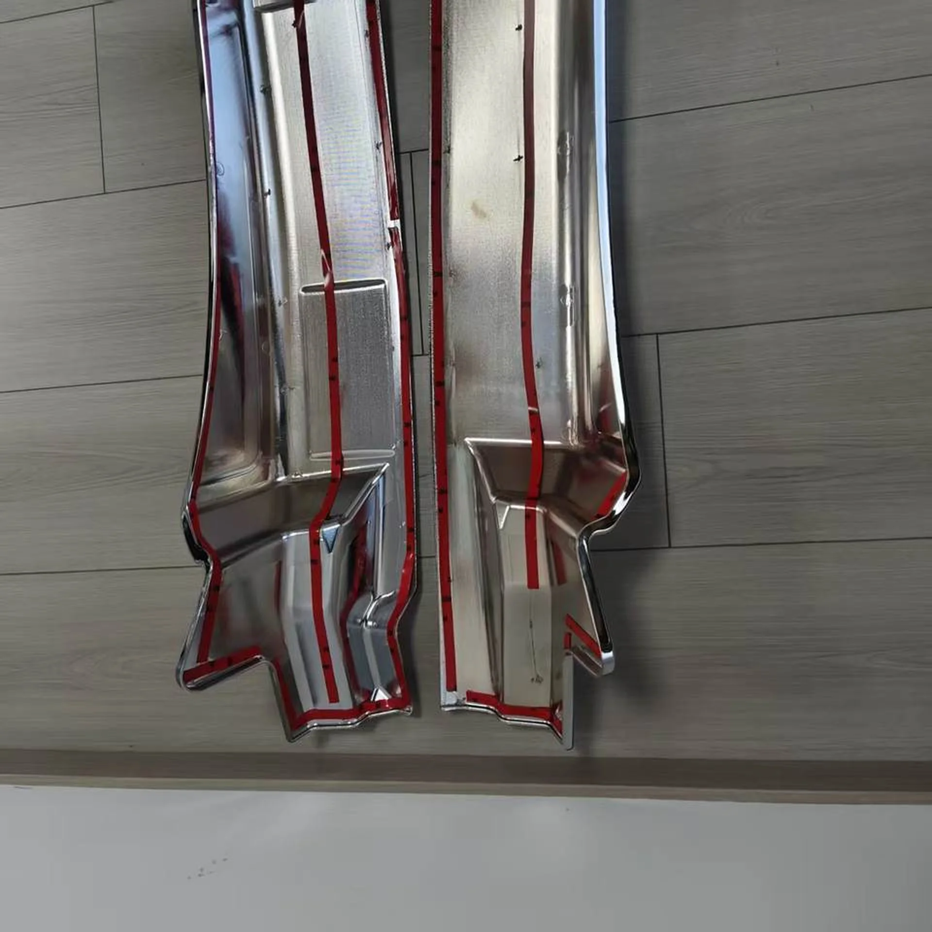 Chrome Plastic Fender / Mud Flap for Nissan UD / Quon