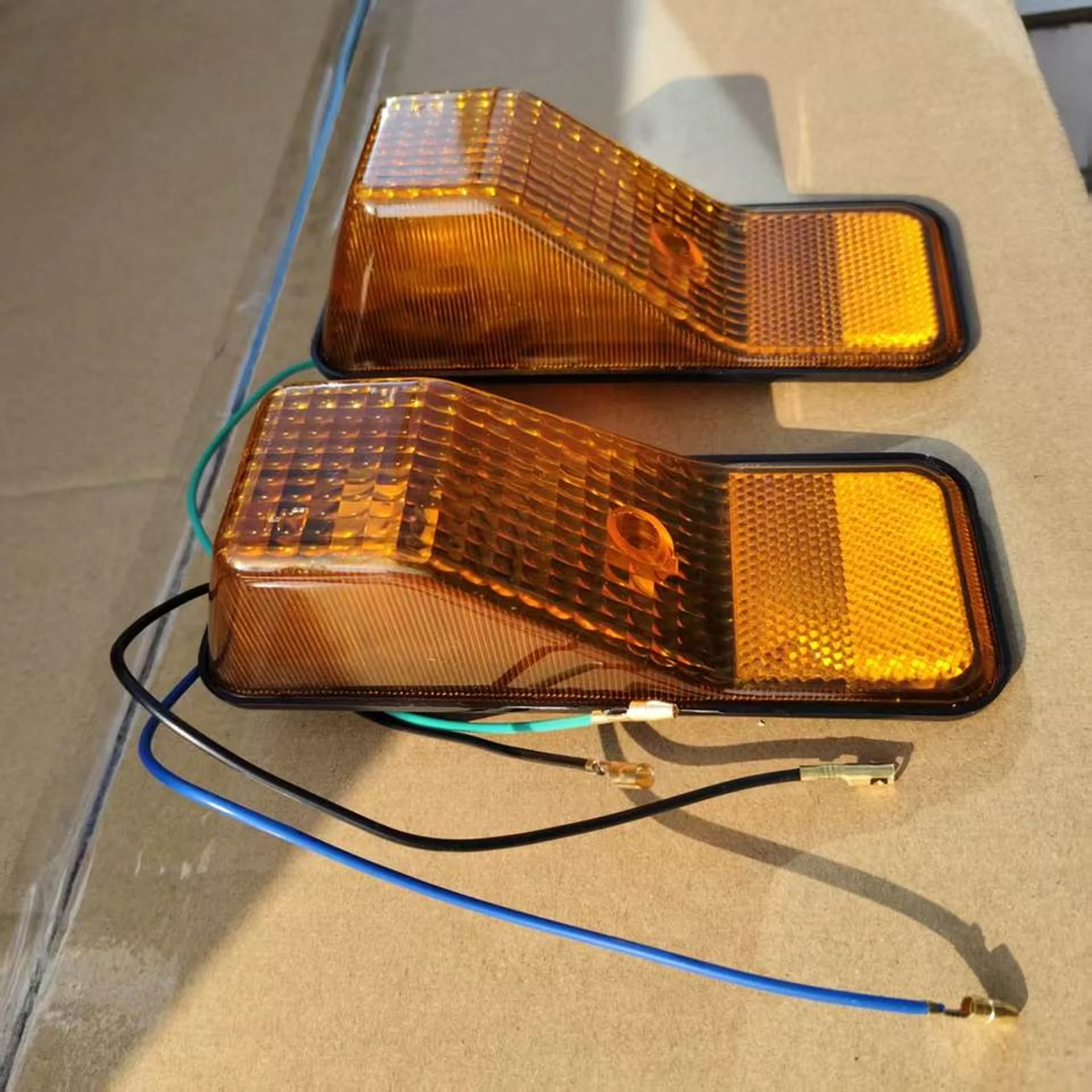 17CM Plastic Side Marker Lamp for Nissan PKB / CWM454
