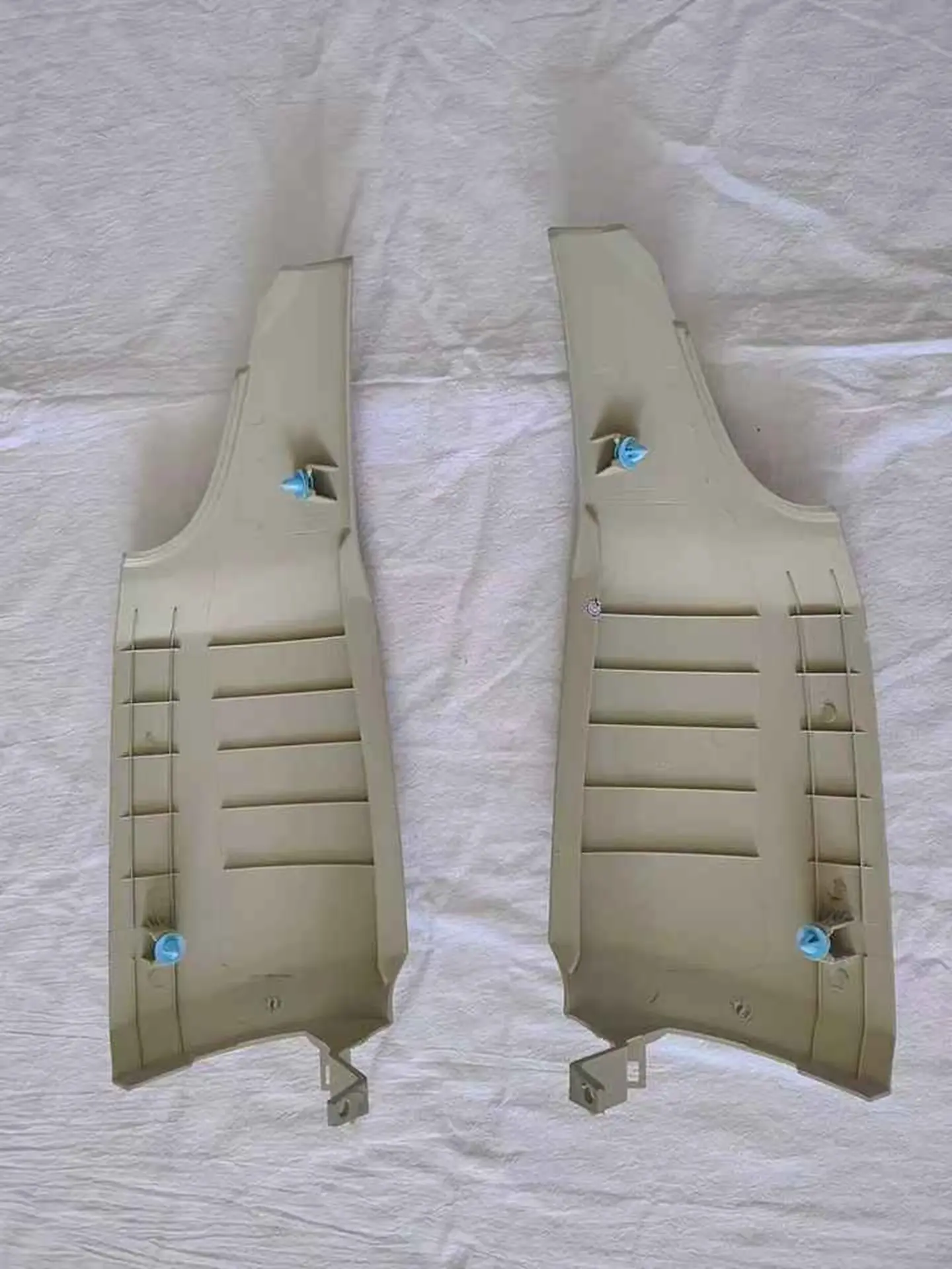 Gray Plastic Corner Panel for Hyundai HD65 / HD78