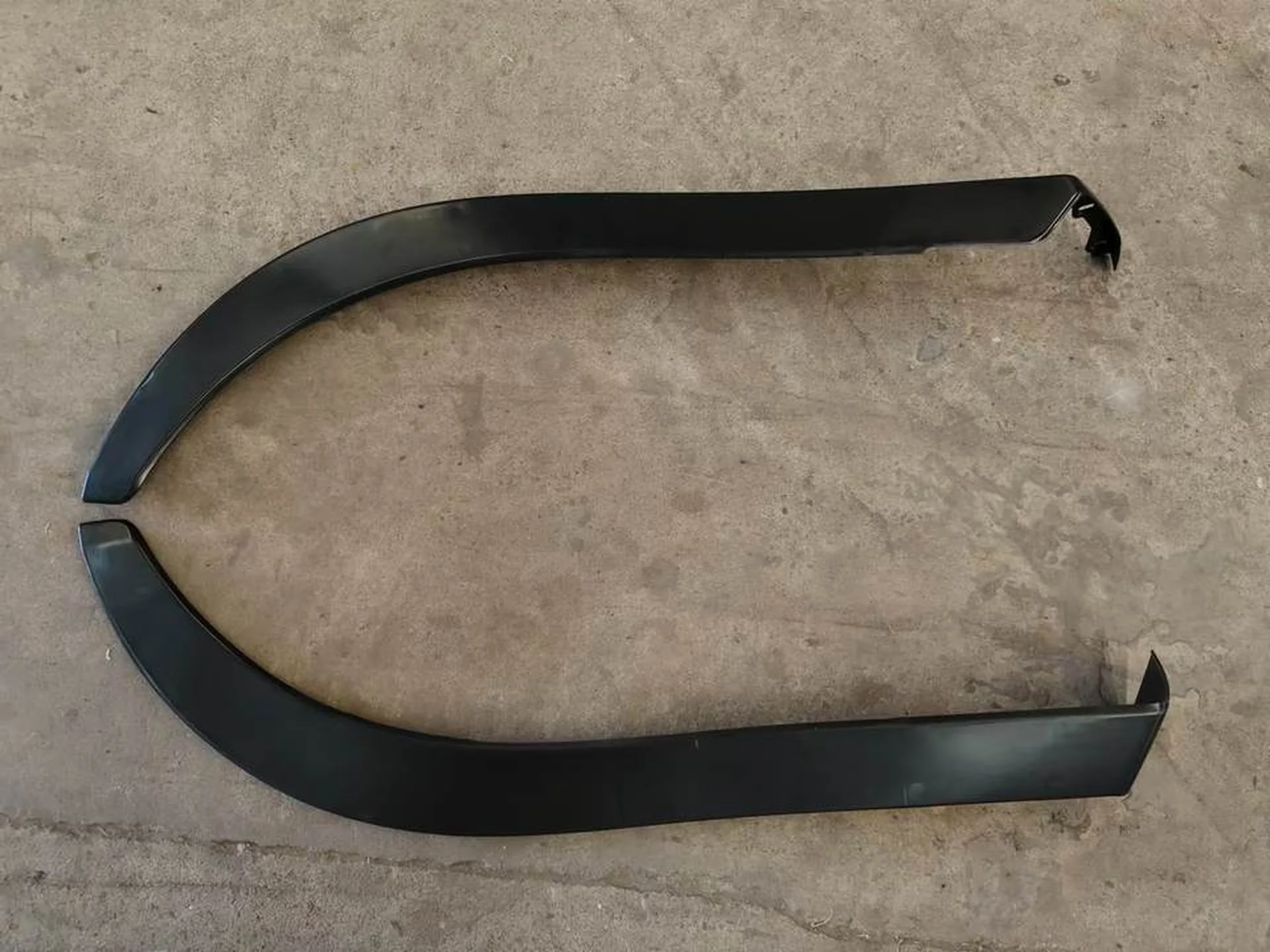 Black Plastic Fender / Mud Flap for Hino Victor