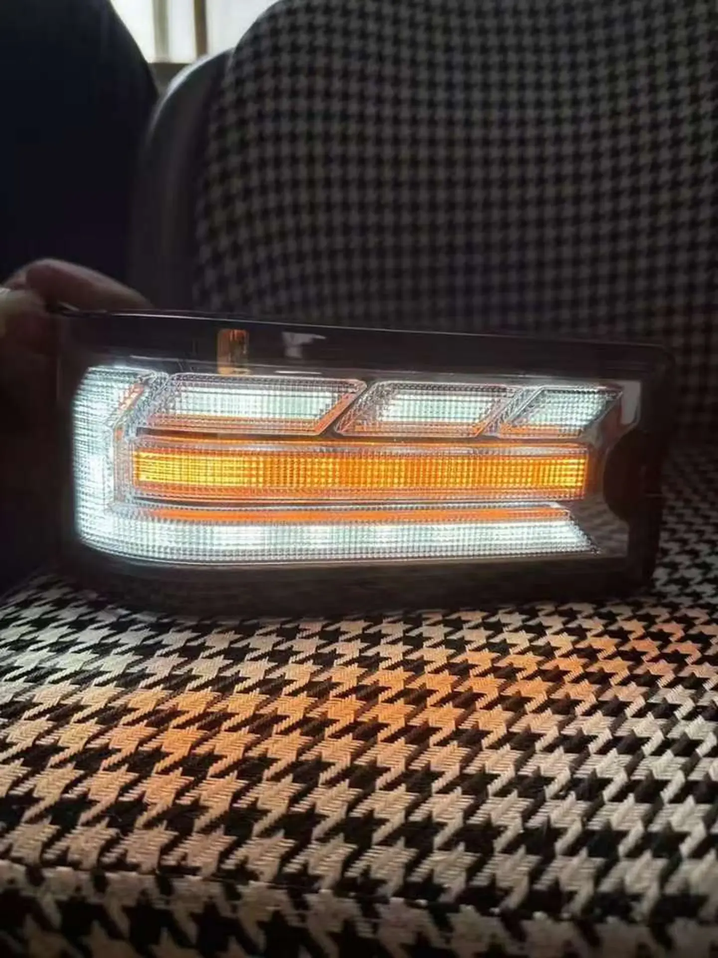 12V24V / 12V Black Plastic Side Marker Lamp for Daihatsu