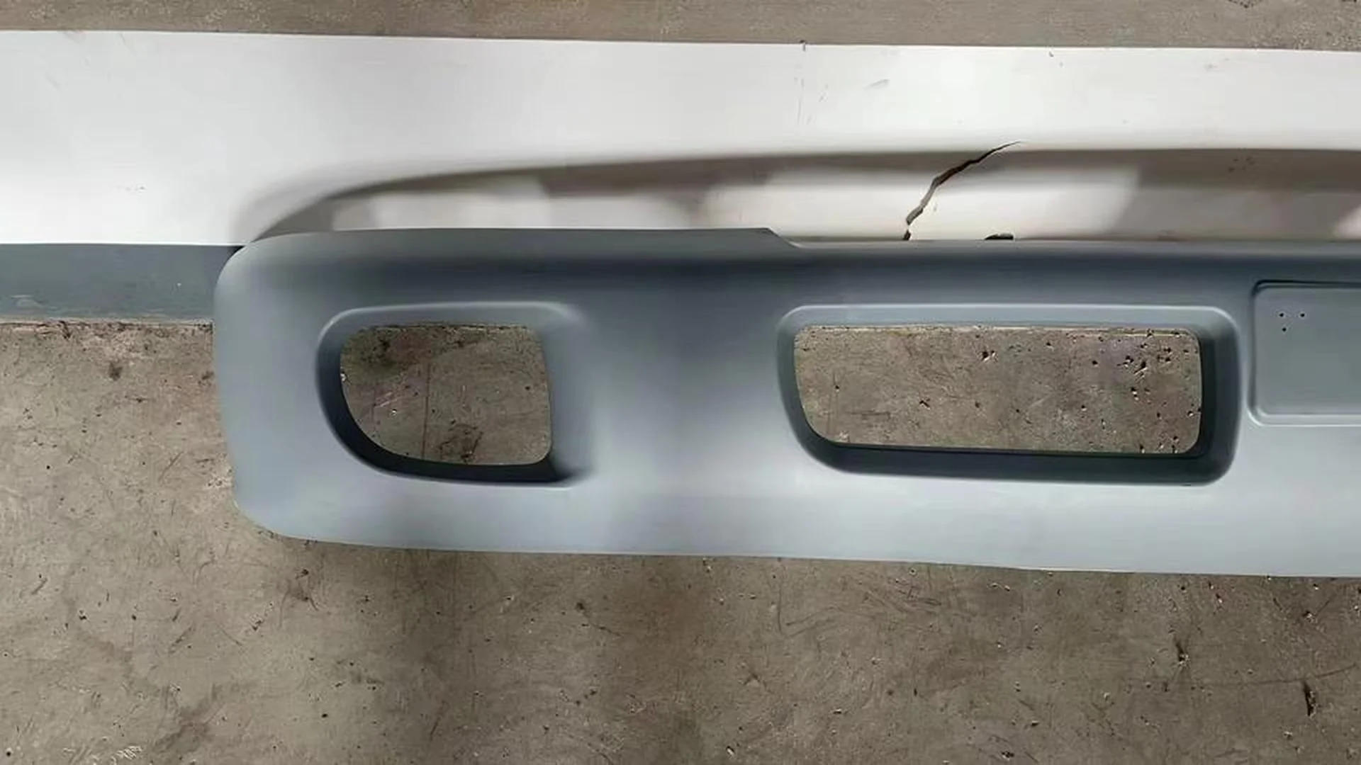 Gray Plastic Bumper for Hyundai