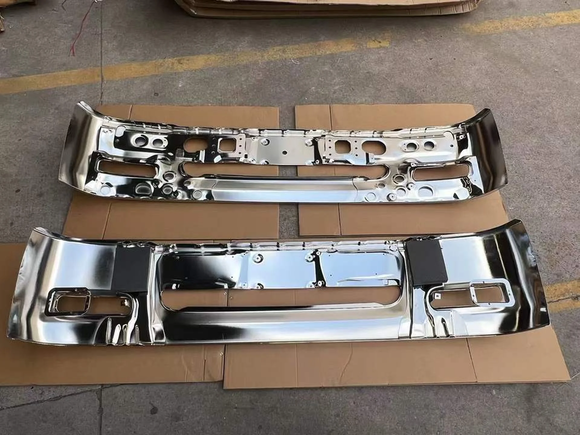 240CM Chrome Metal Bumper for Hino