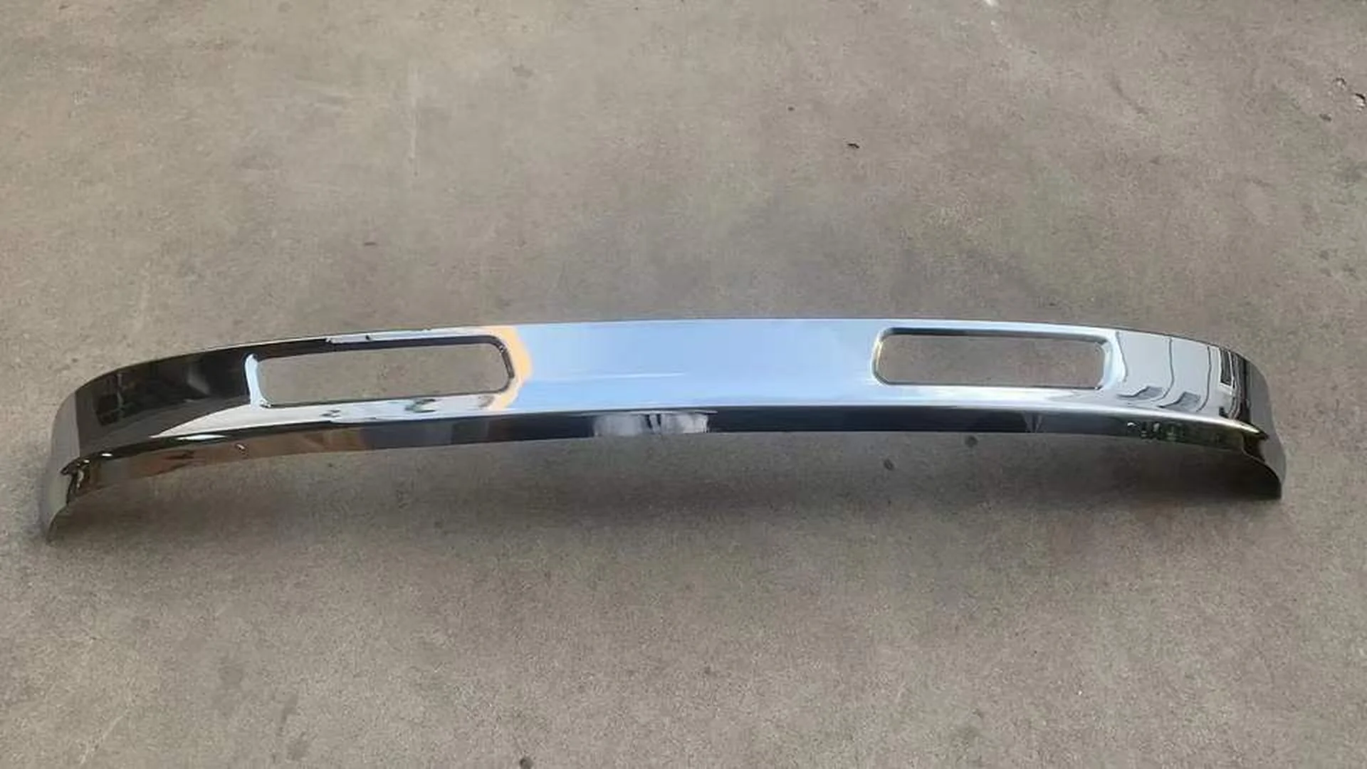 Chrome / White Plastic / Iron Bumper for Hino Mega 500