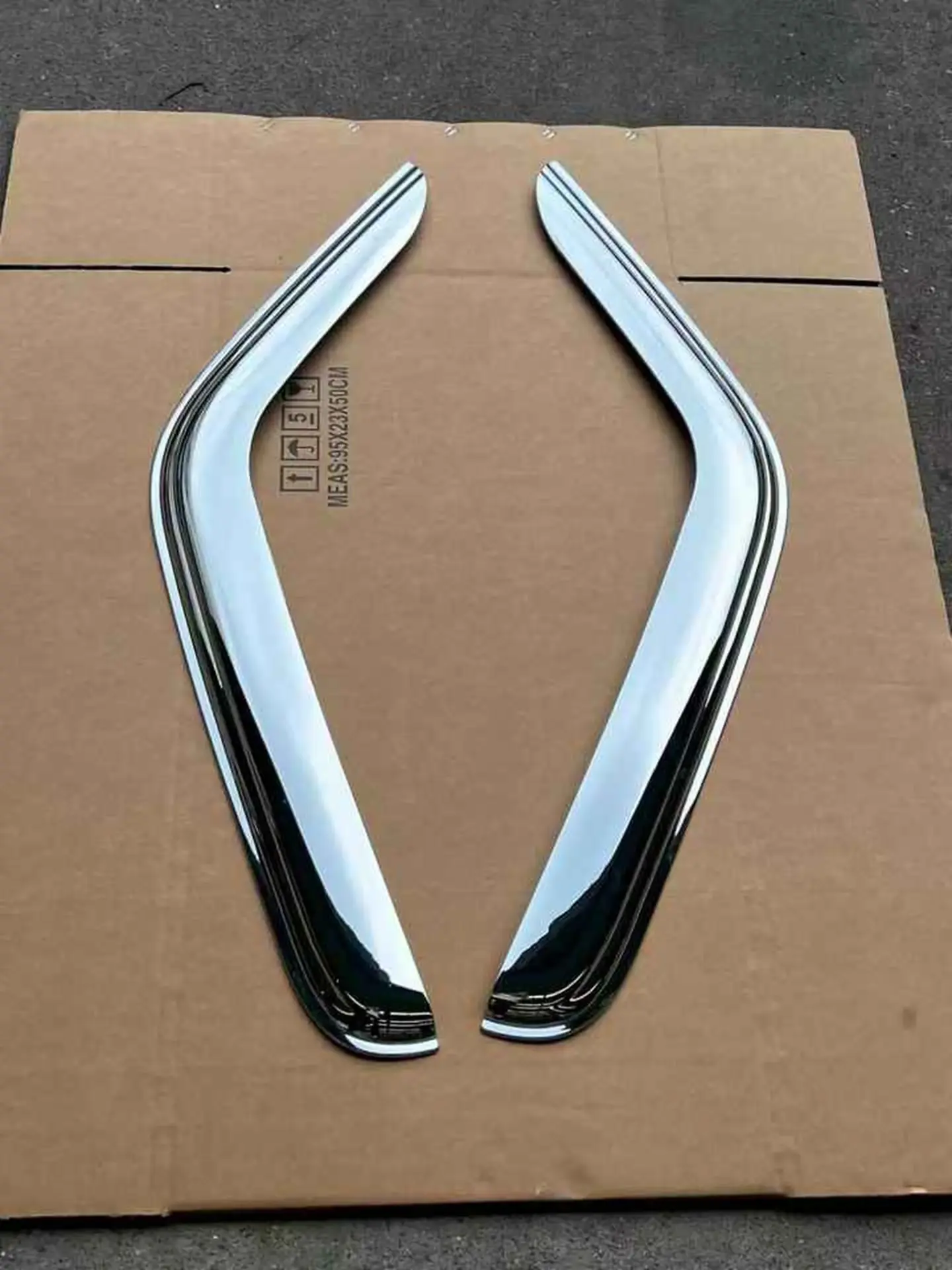 Chrome Plastic Rain Shield / Visor for Hyundai