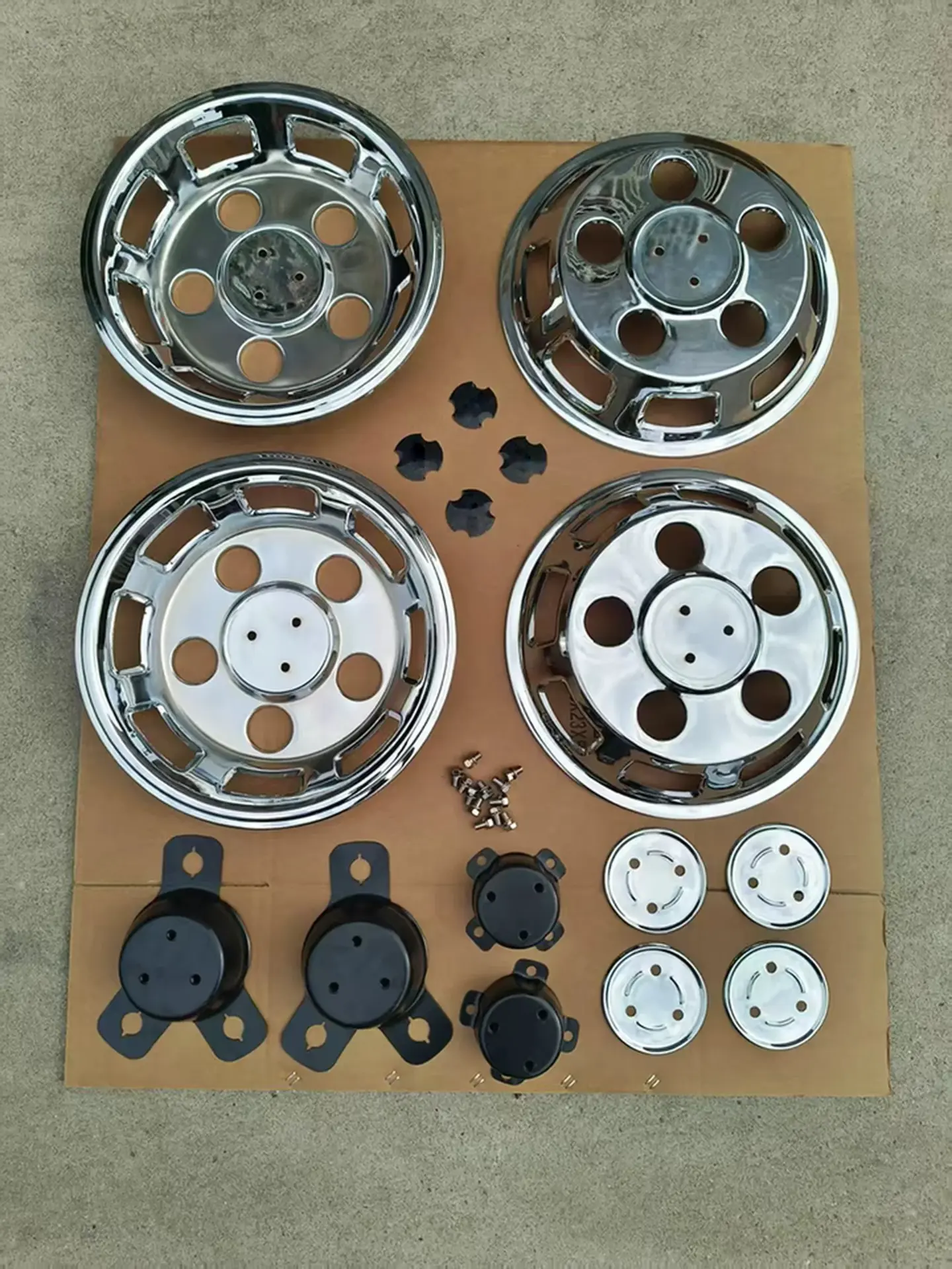 Chrome Stainless Steel / Metal Wheel Cover for Mitsubishi