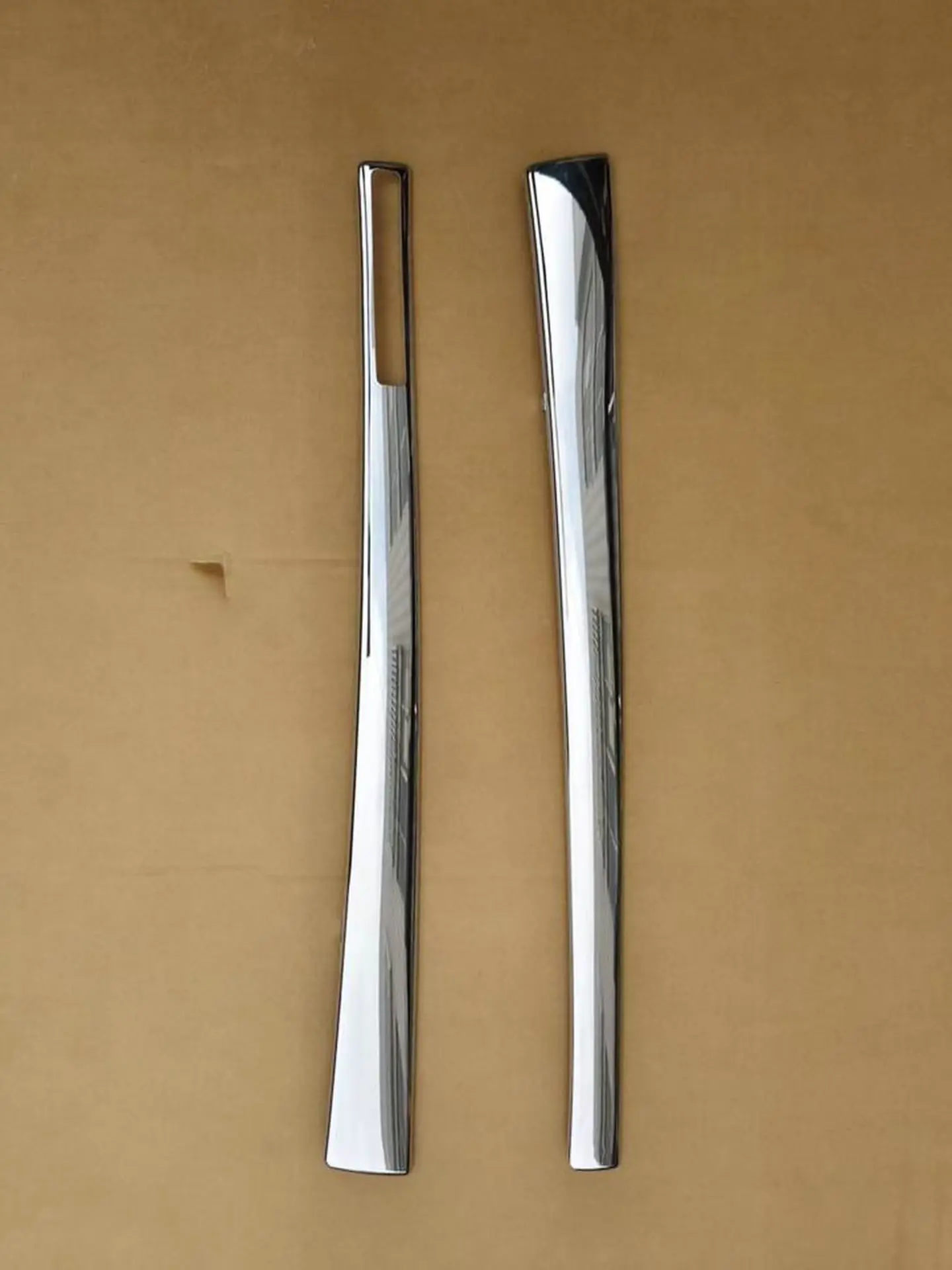 Chrome Plastic Door for Isuzu Giga 2010-2012