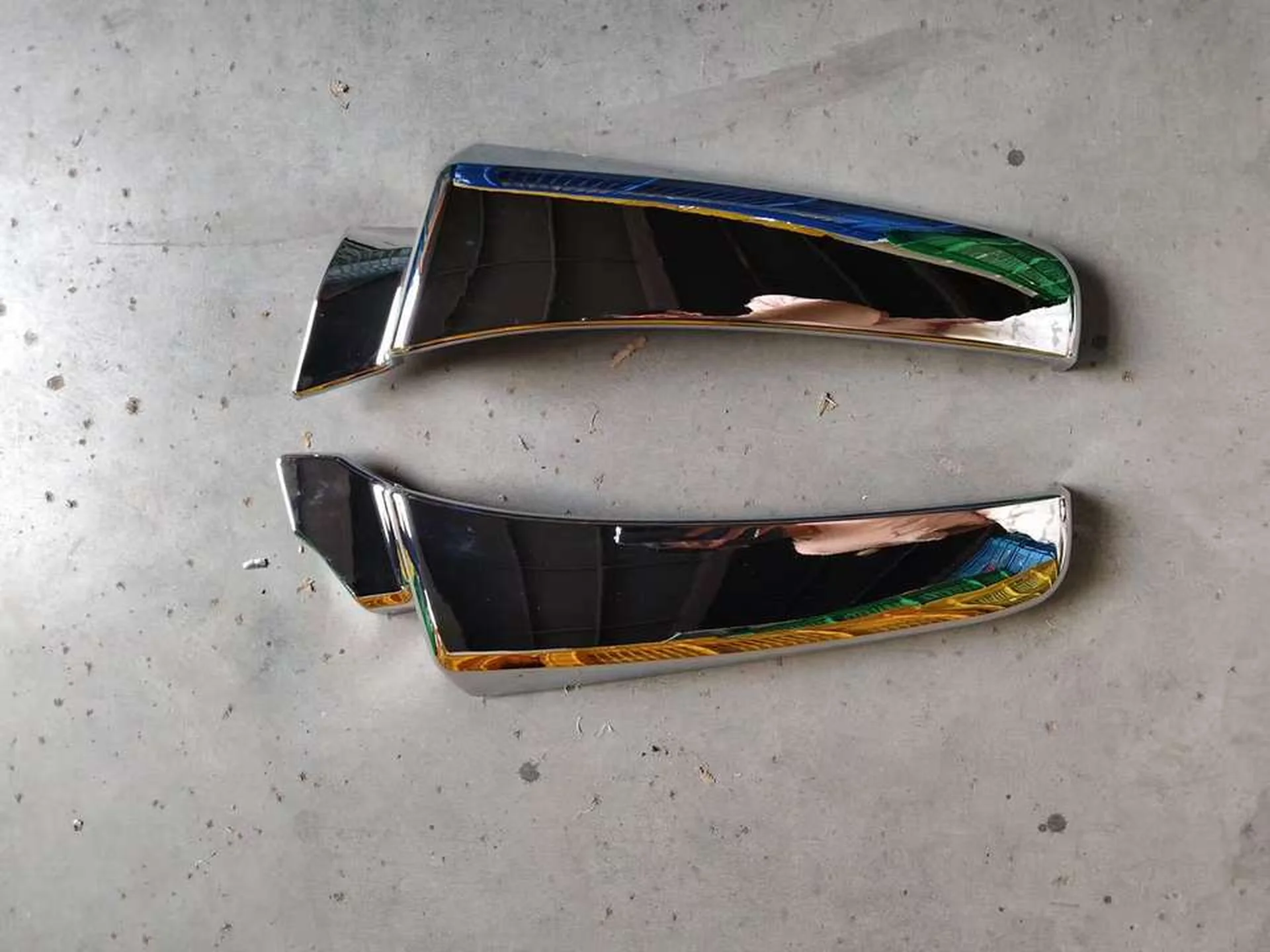 Chrome Plastic Fender / Mud Flap for Hino Mega 500