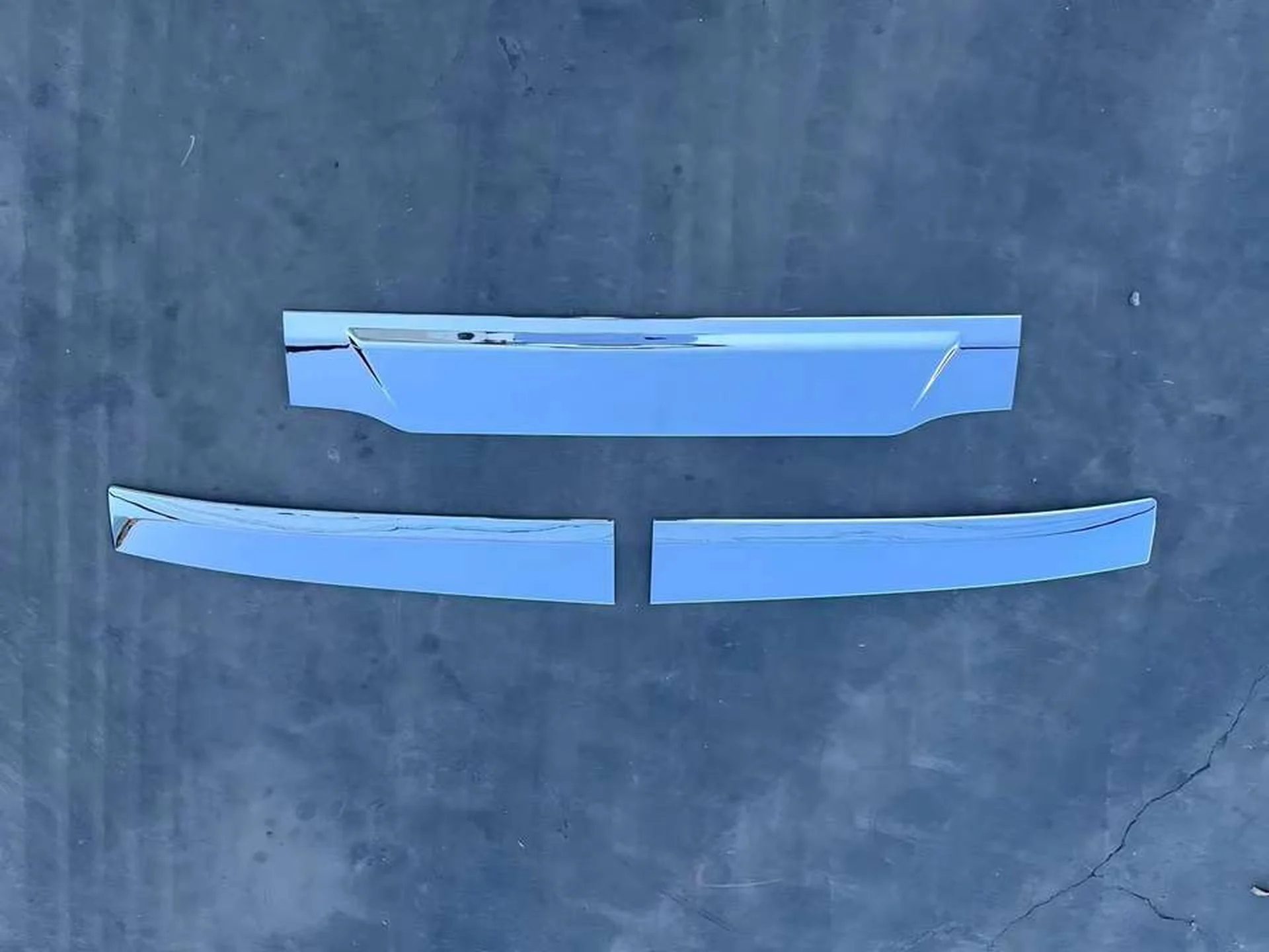 Chrome Plastic Front Panel / Garnish for Hino Mega 700