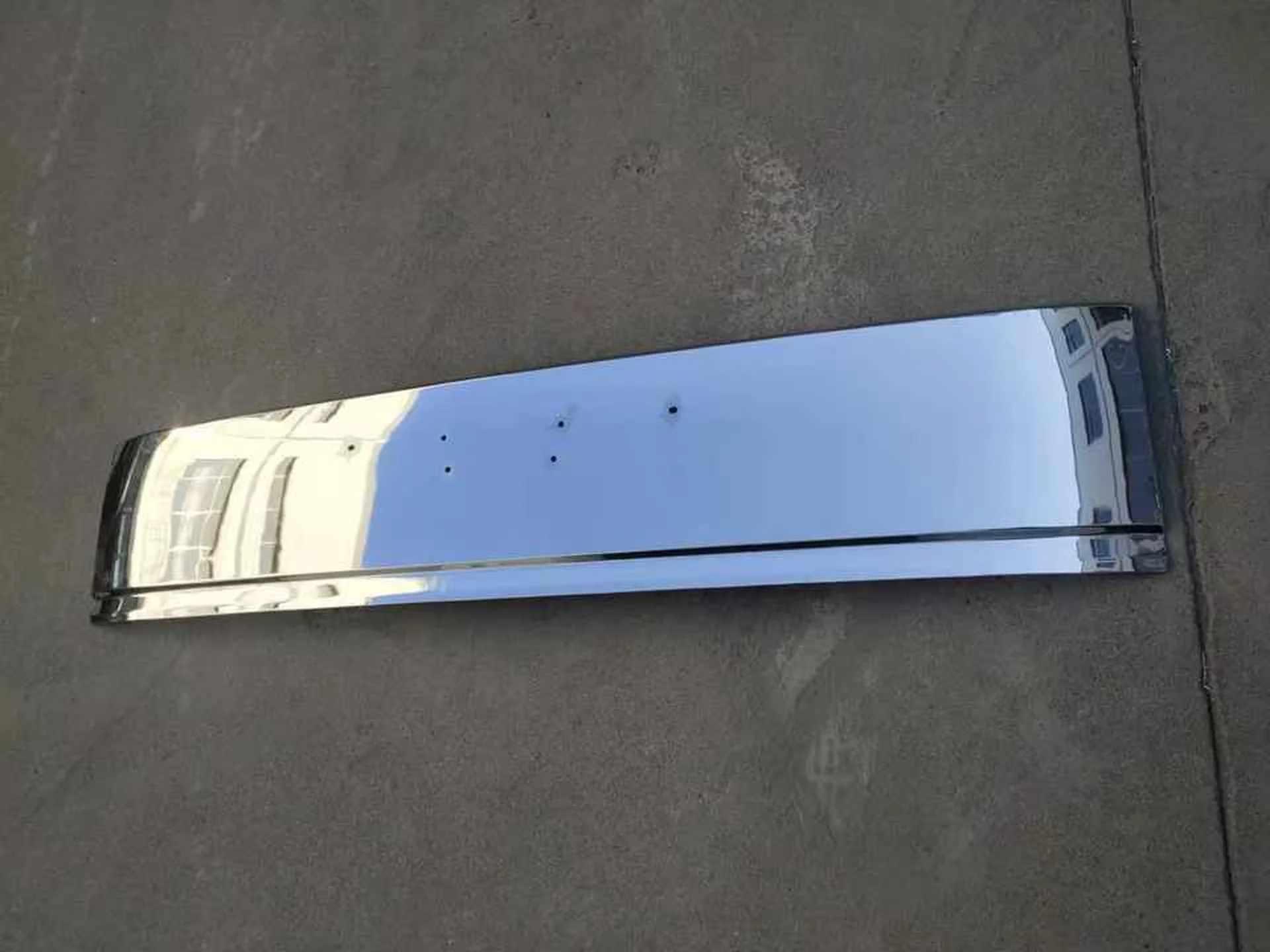 195/175CM Chrome Metal Front Panel / Garnish for Hino FM3M / FM2K
